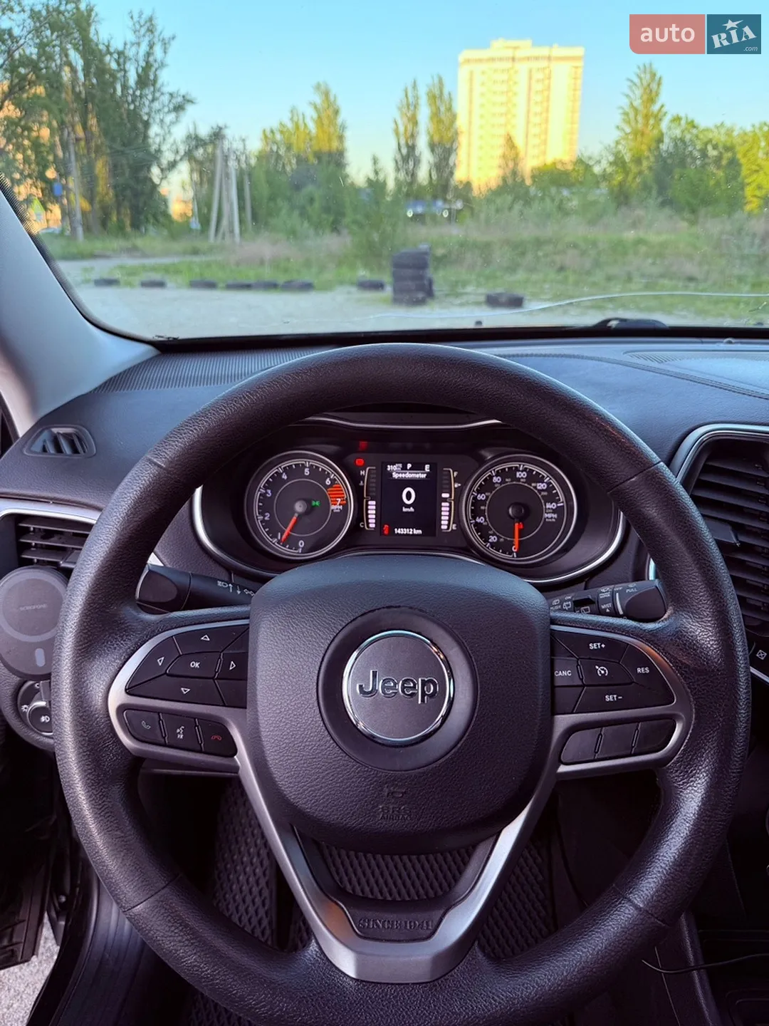 2018 Jeep Cherokee - мініатюра 14