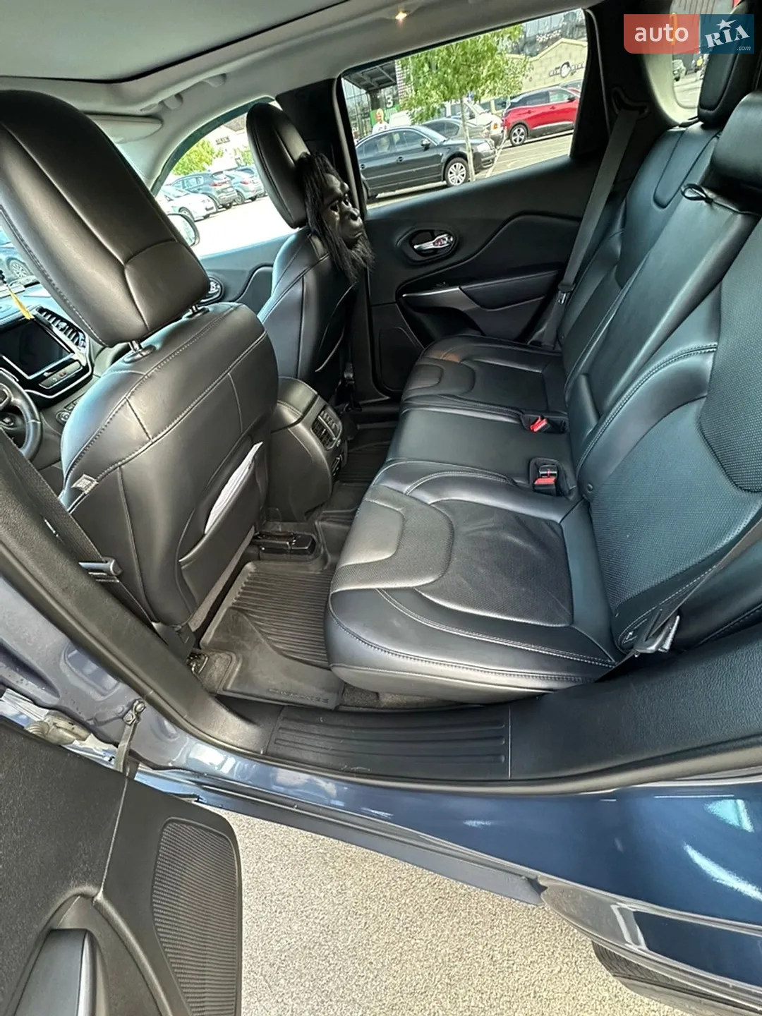 2019 Jeep Cherokee - мініатюра 10