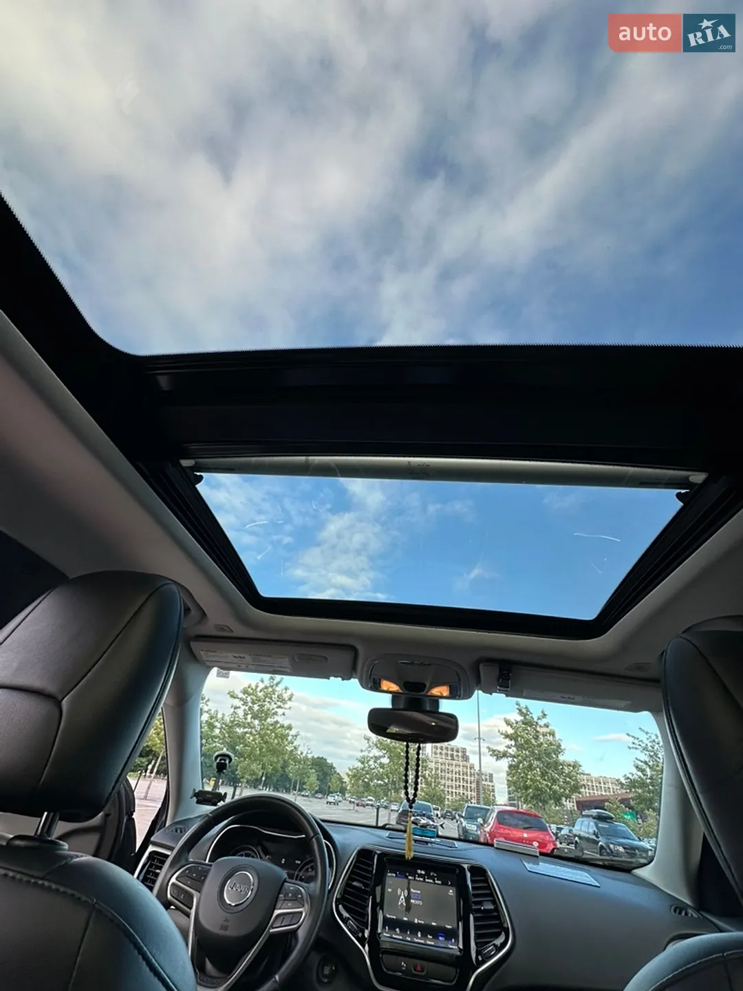 2019 Jeep Cherokee - мініатюра 14