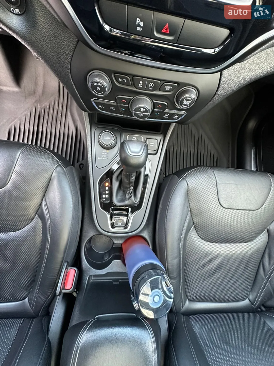 2019 Jeep Cherokee - мініатюра 19