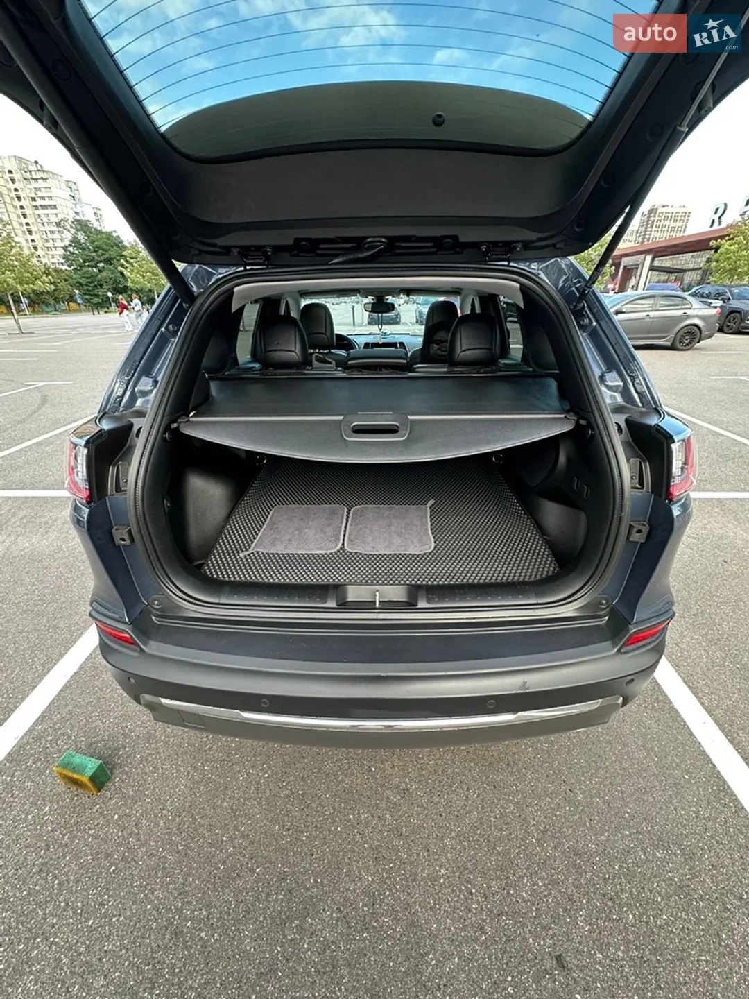 2019 Jeep Cherokee - мініатюра 21