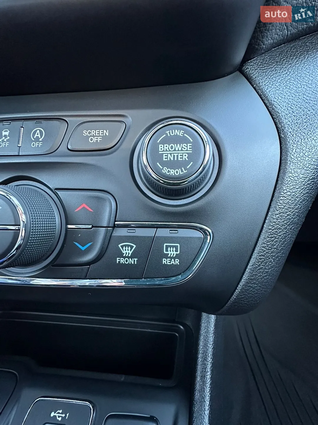 2019 Jeep Cherokee - мініатюра 33