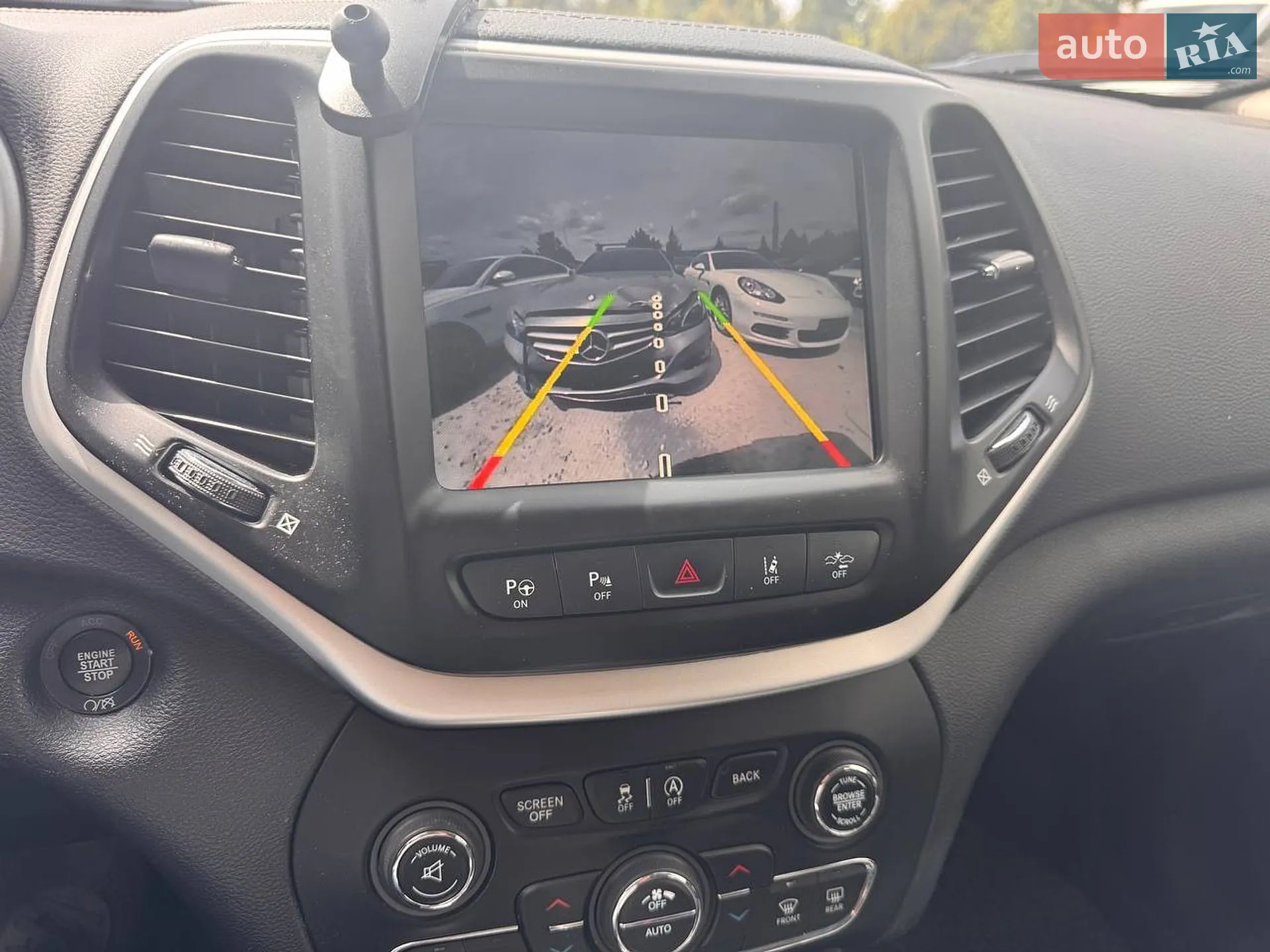 2017 Jeep Cherokee - мініатюра 23