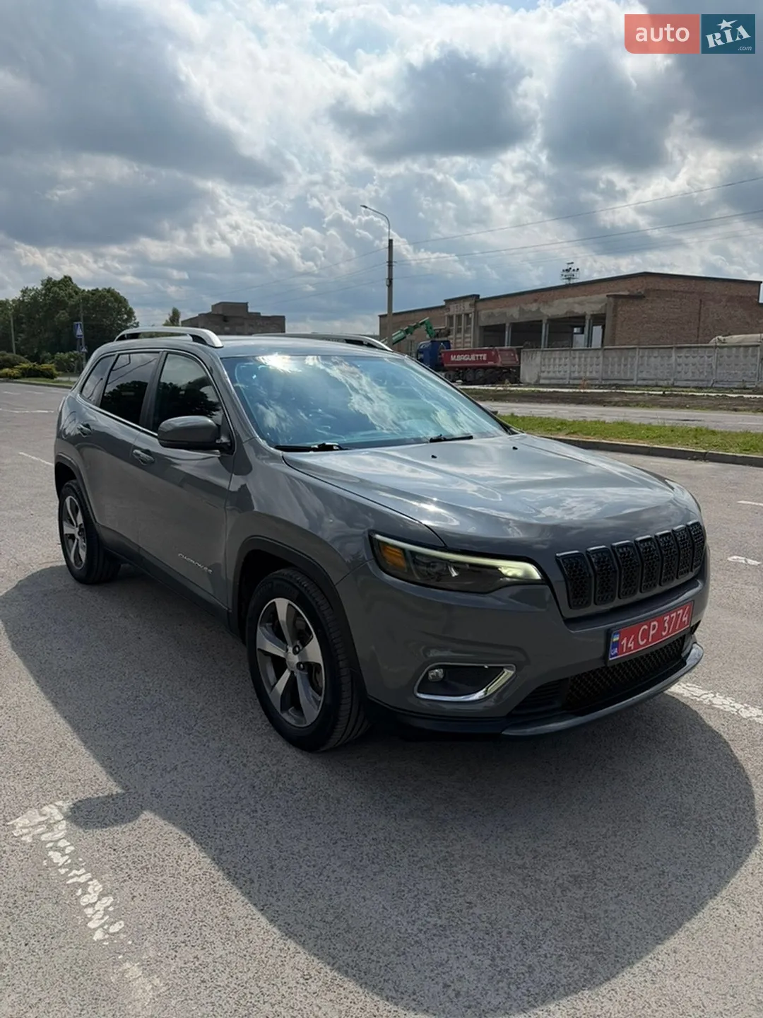 2019 Jeep Cherokee - фото 1
