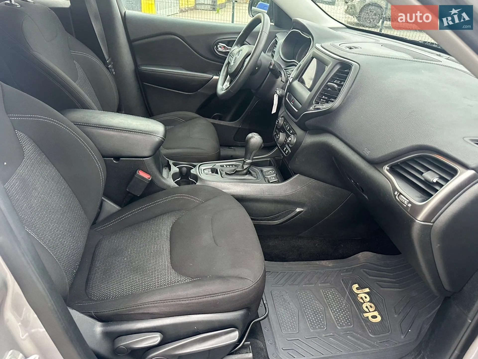 2018 Jeep Cherokee - мініатюра 27