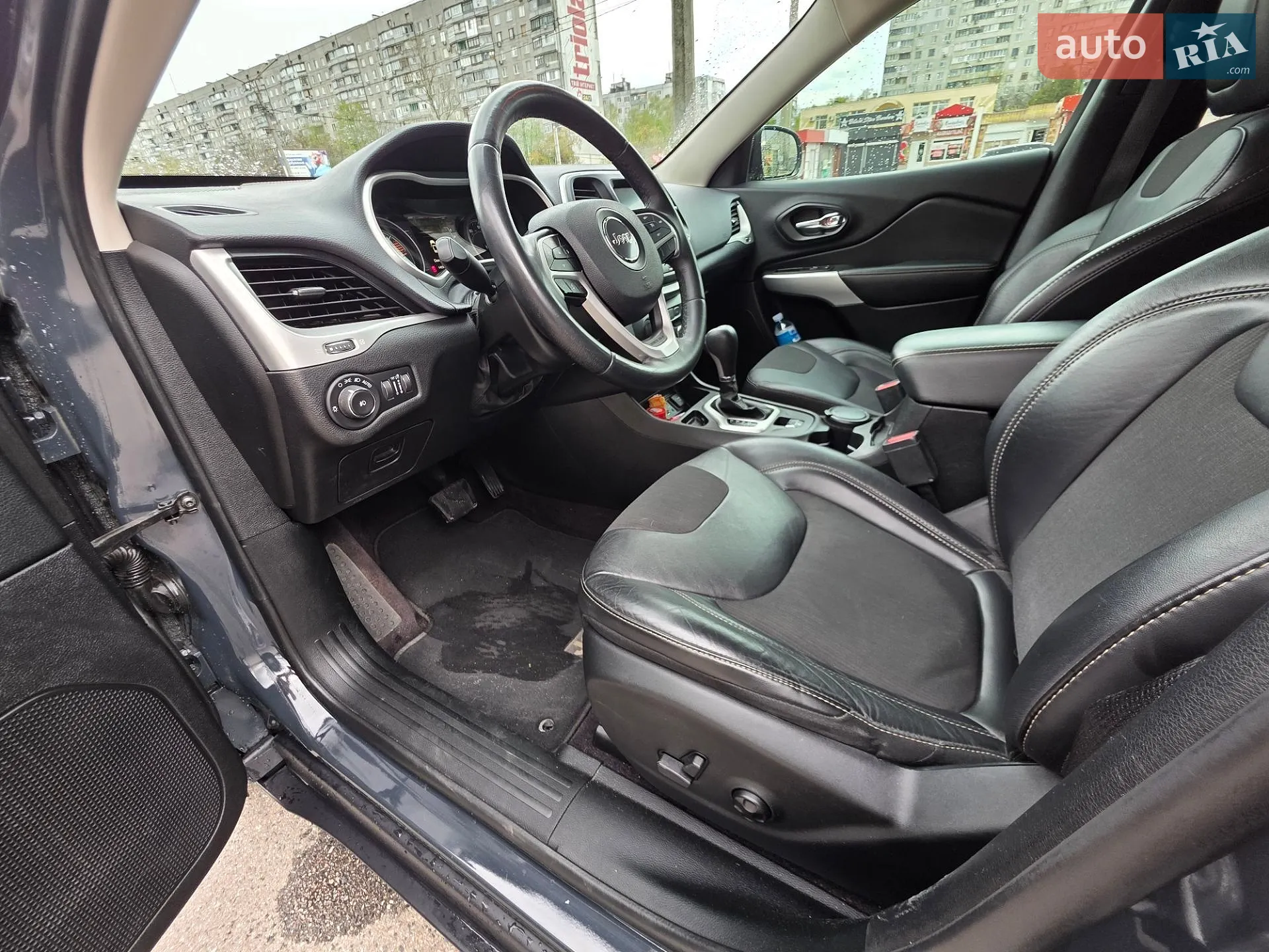 2017 Jeep Cherokee - мініатюра 14