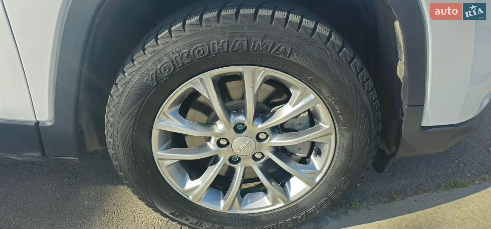 2020 Jeep Cherokee - мініатюра 3