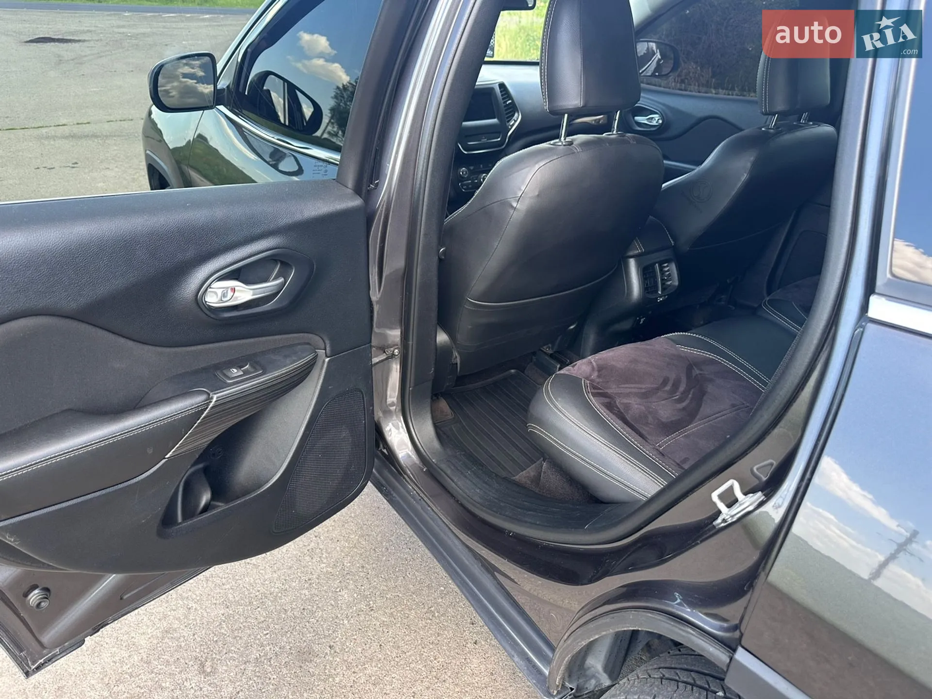2016 Jeep Cherokee - мініатюра 10