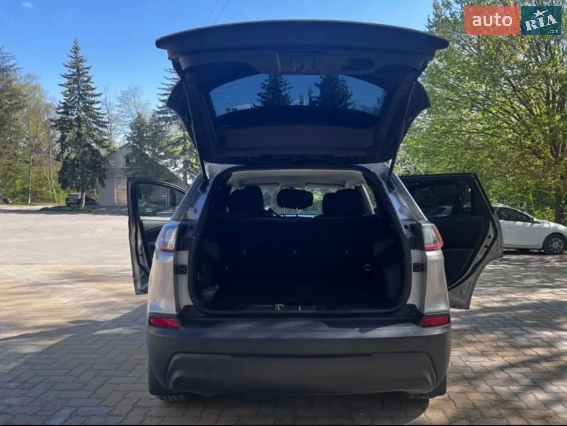 2018 Jeep Cherokee - мініатюра 8
