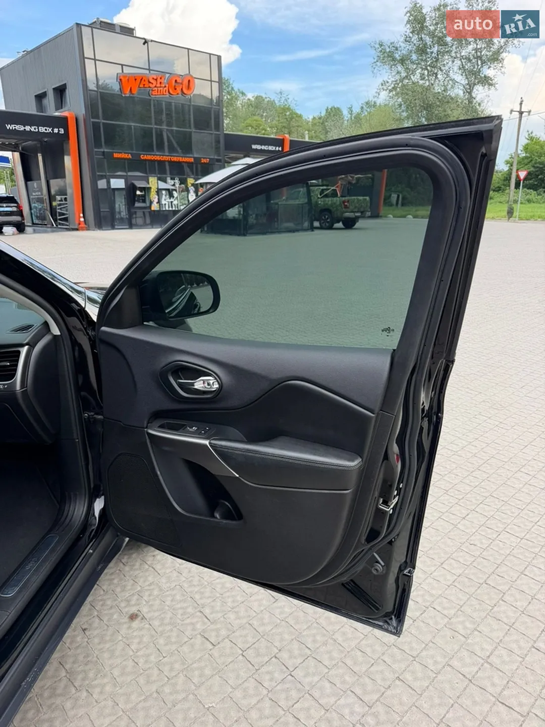 2018 Jeep Cherokee - мініатюра 29