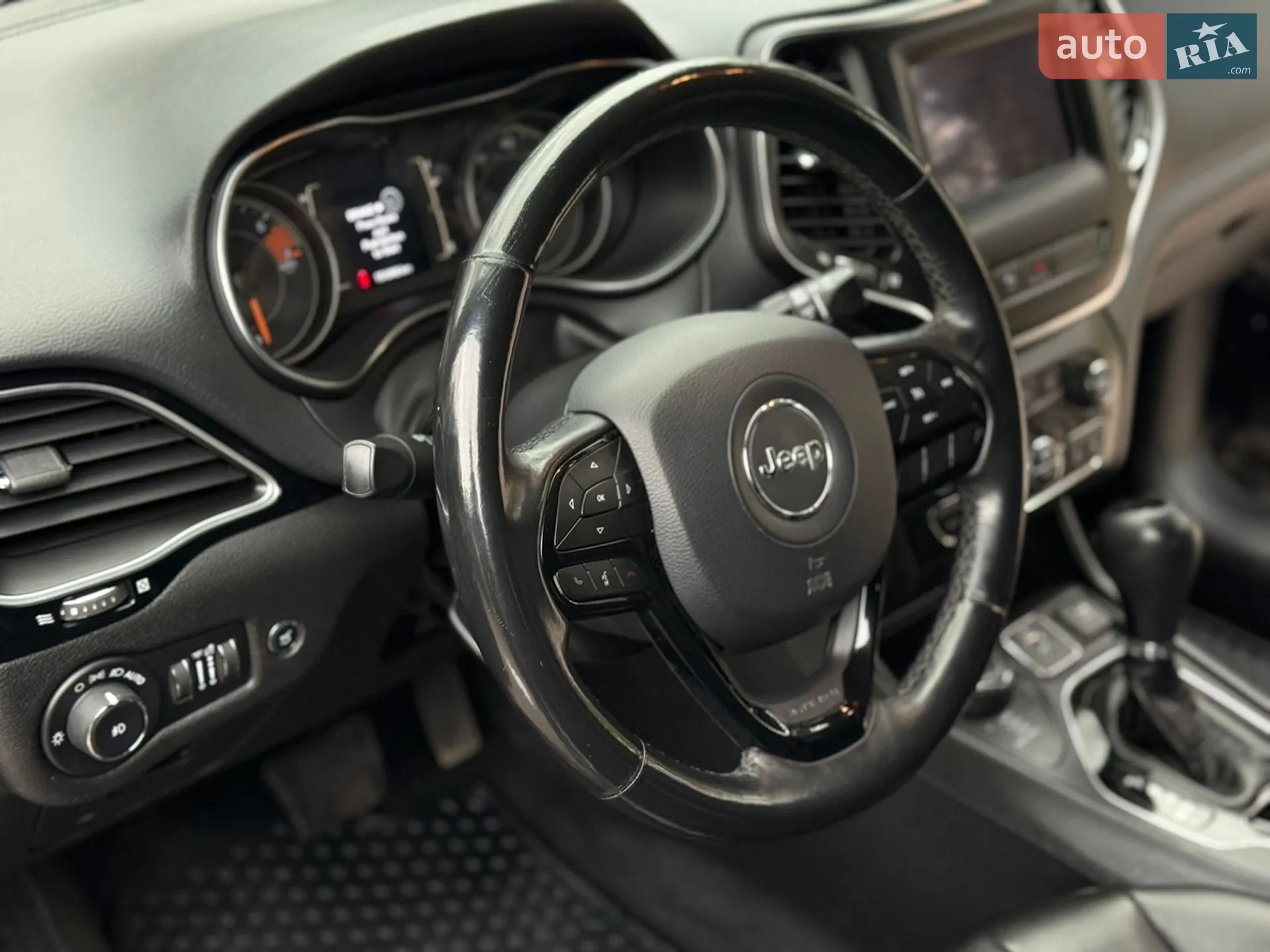 2018 Jeep Cherokee - мініатюра 23