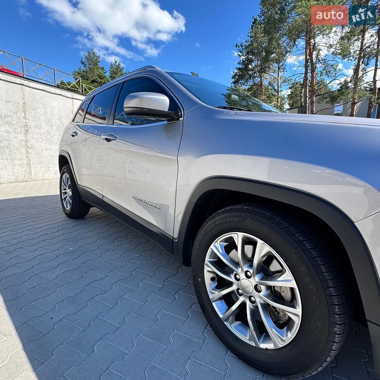 2018 Jeep Cherokee - мініатюра 8