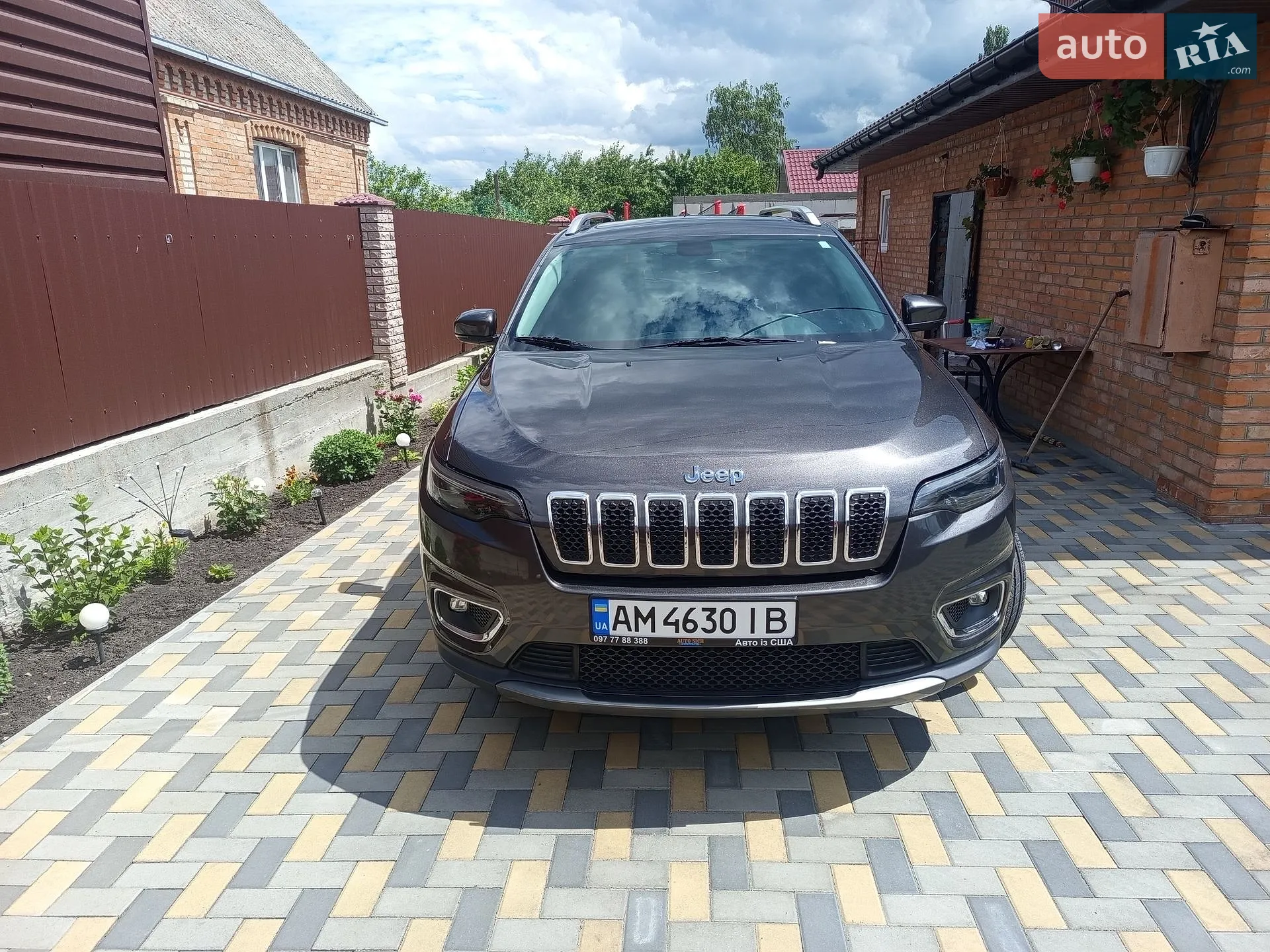 2020 Jeep Cherokee - мініатюра 5