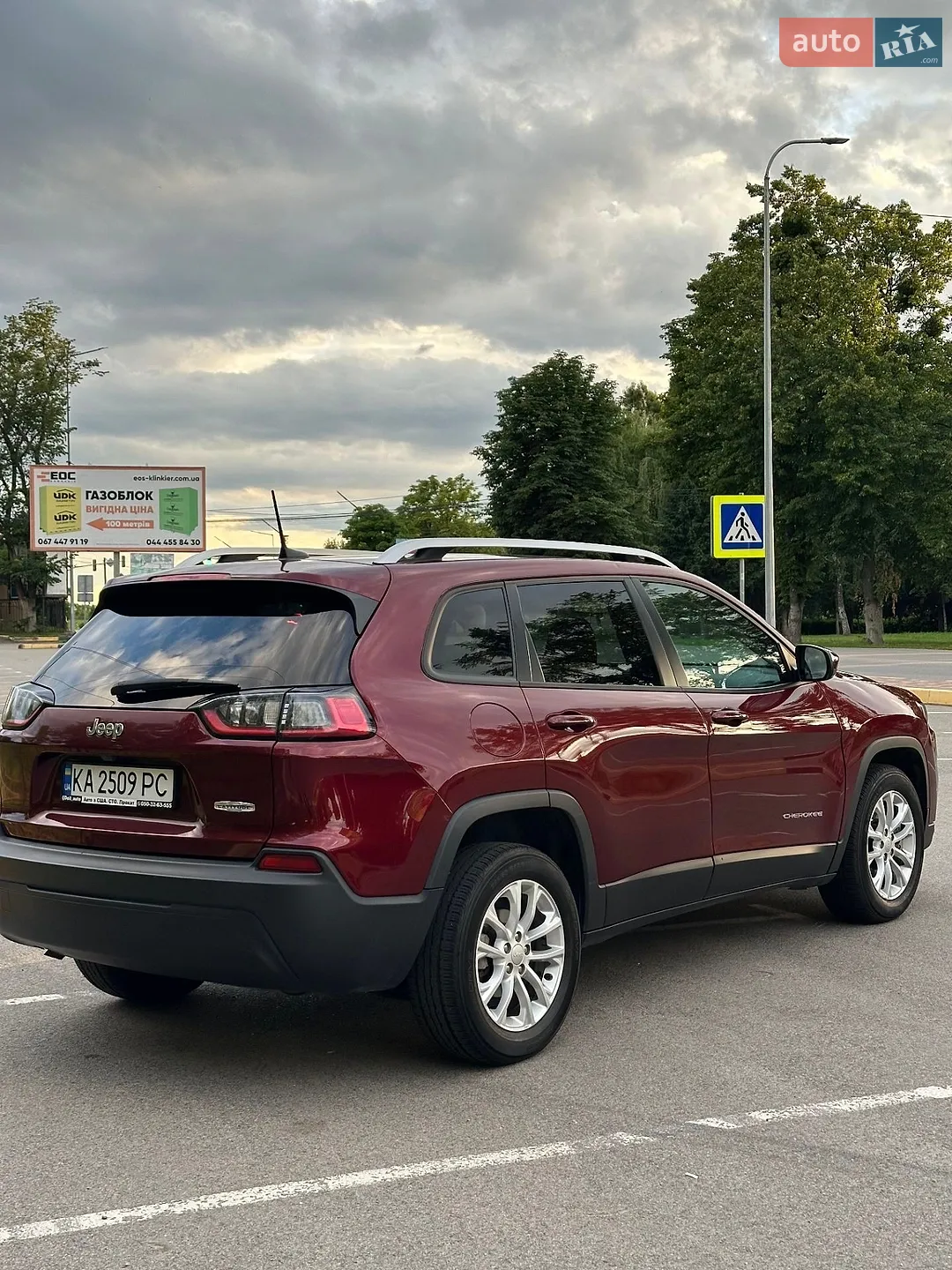 2020 Jeep Cherokee - мініатюра 7