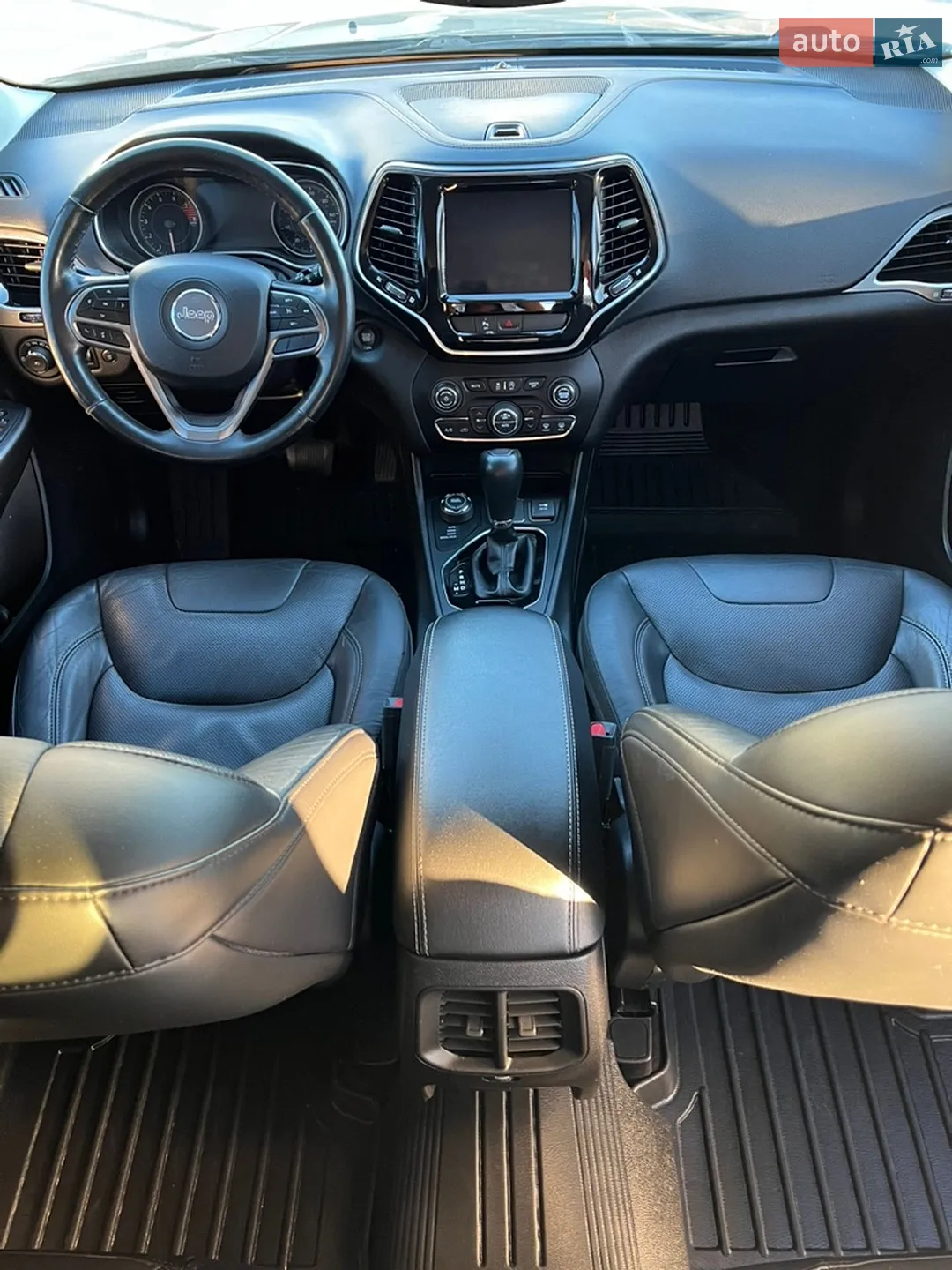 2020 Jeep Cherokee - мініатюра 11