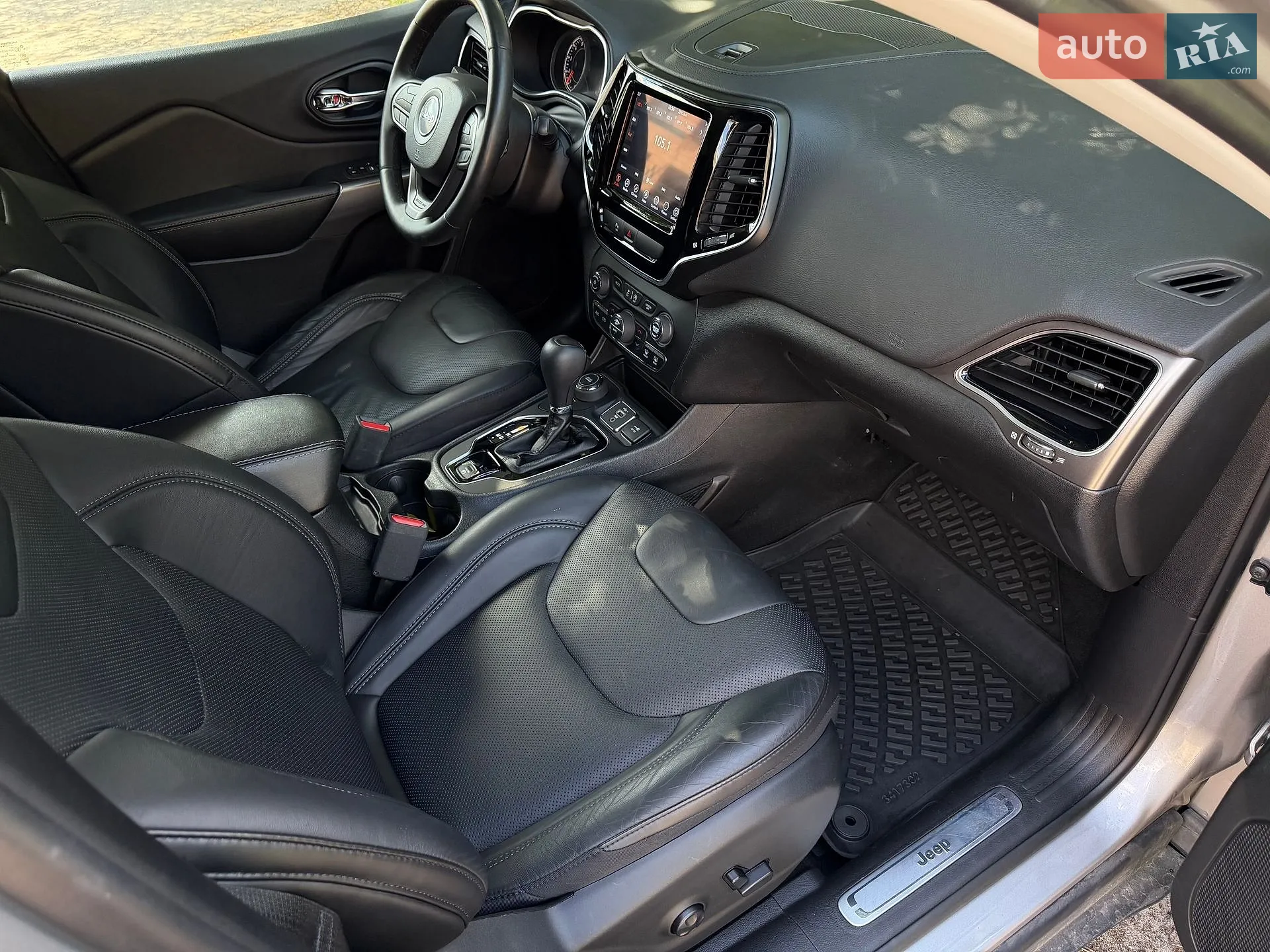2019 Jeep Cherokee - мініатюра 24