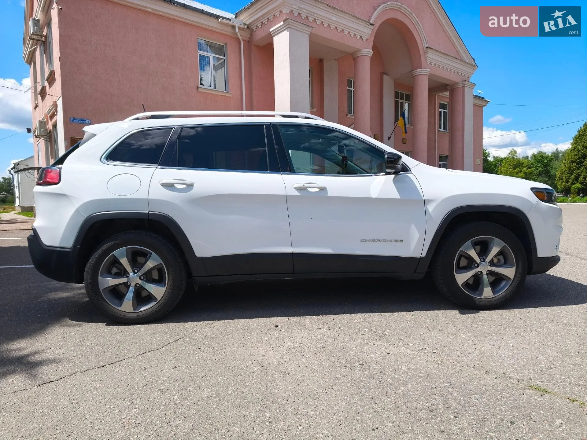 2019 Jeep Cherokee - мініатюра 11