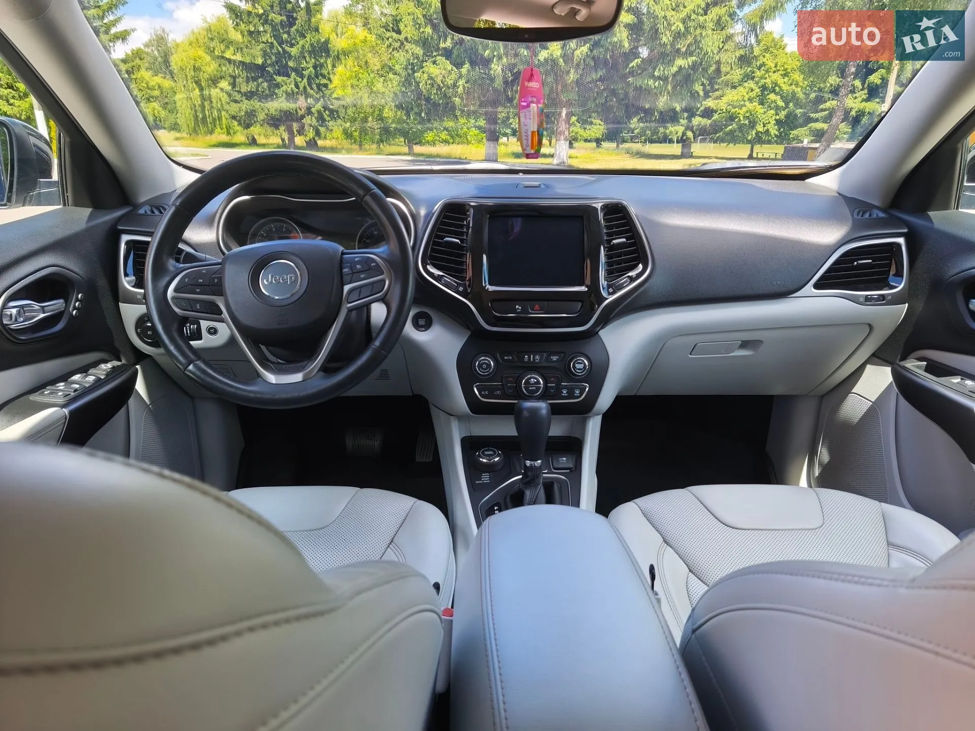 2019 Jeep Cherokee - мініатюра 29