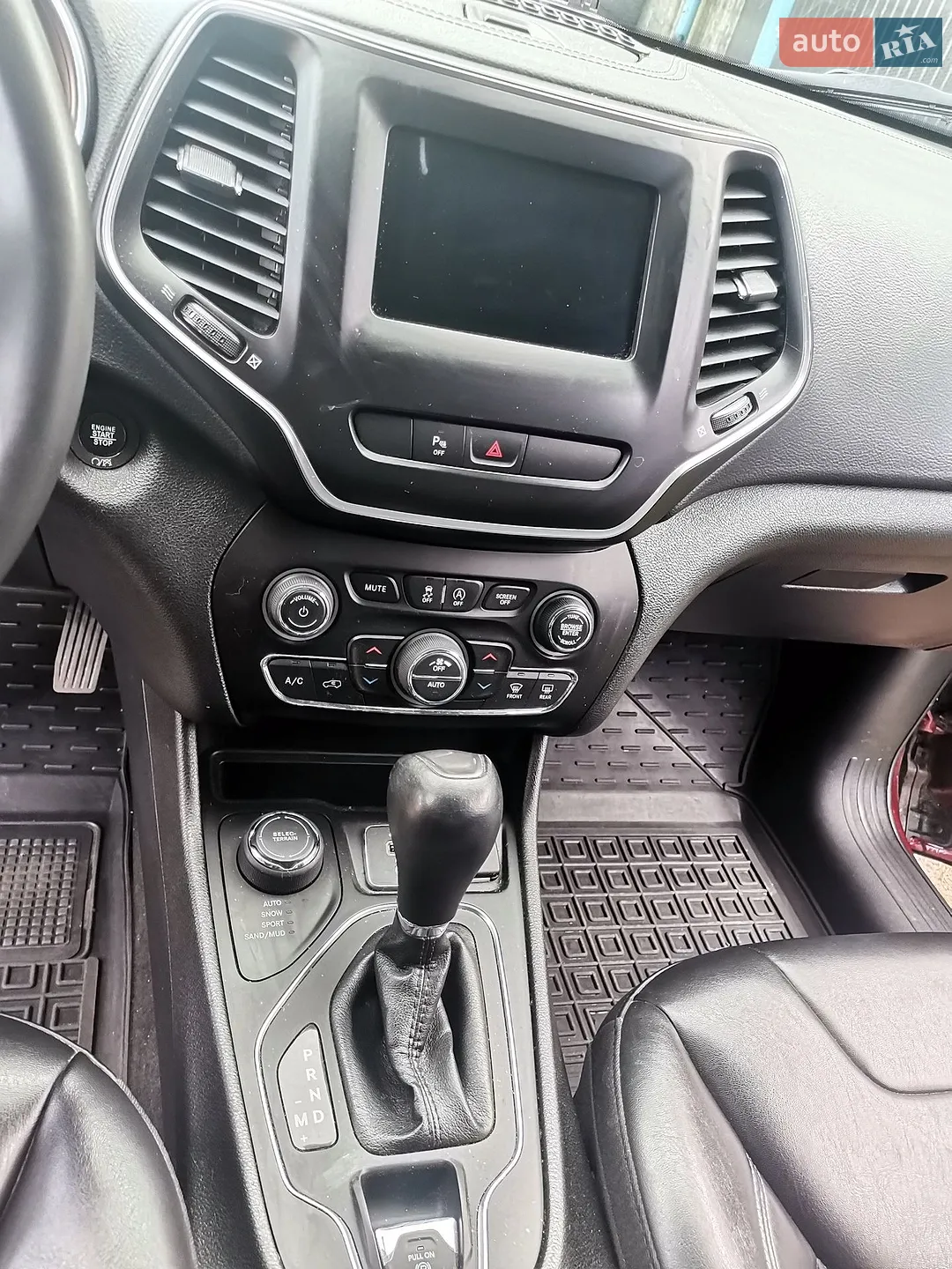 2019 Jeep Cherokee - мініатюра 11