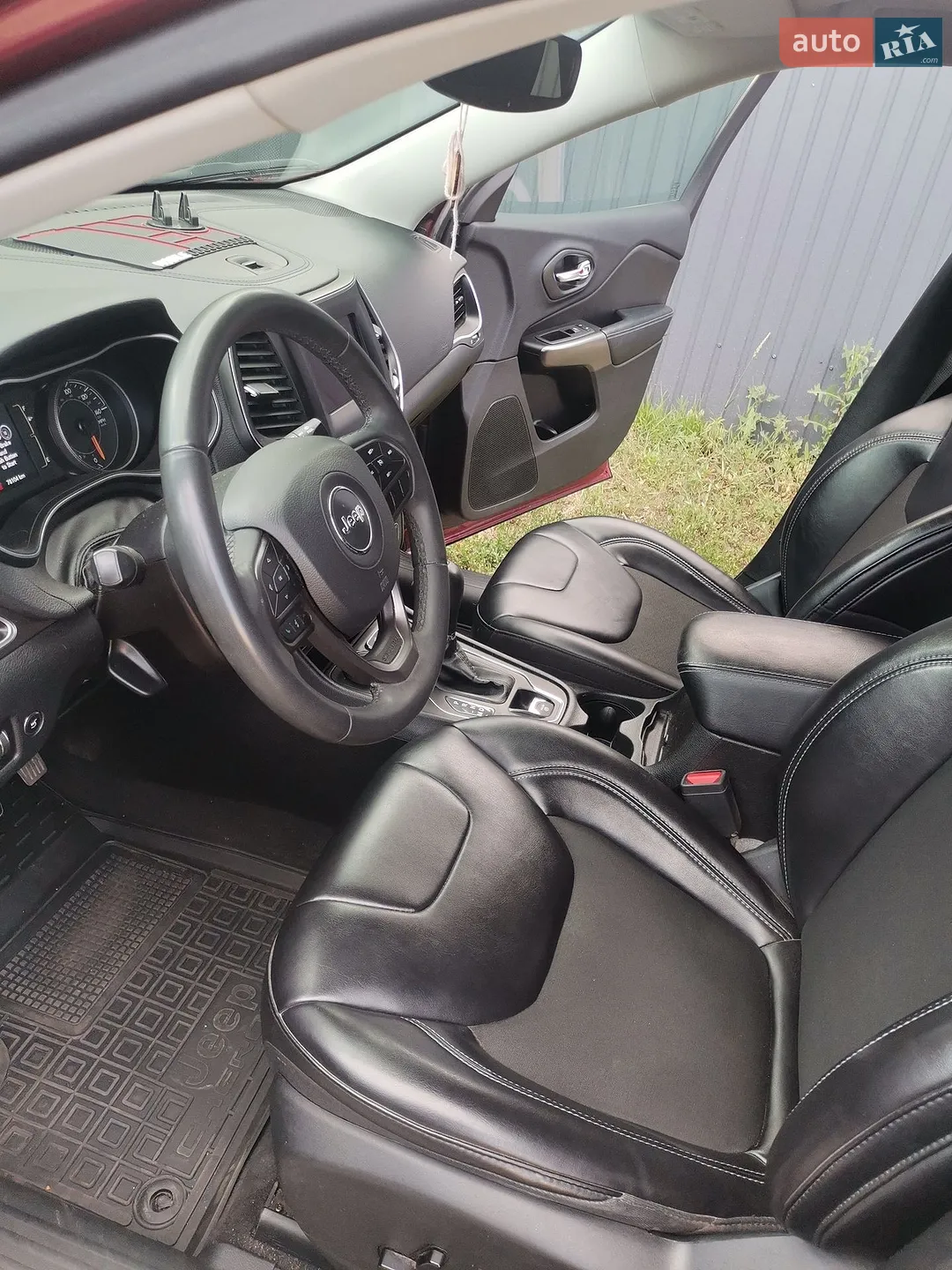 2019 Jeep Cherokee - мініатюра 12