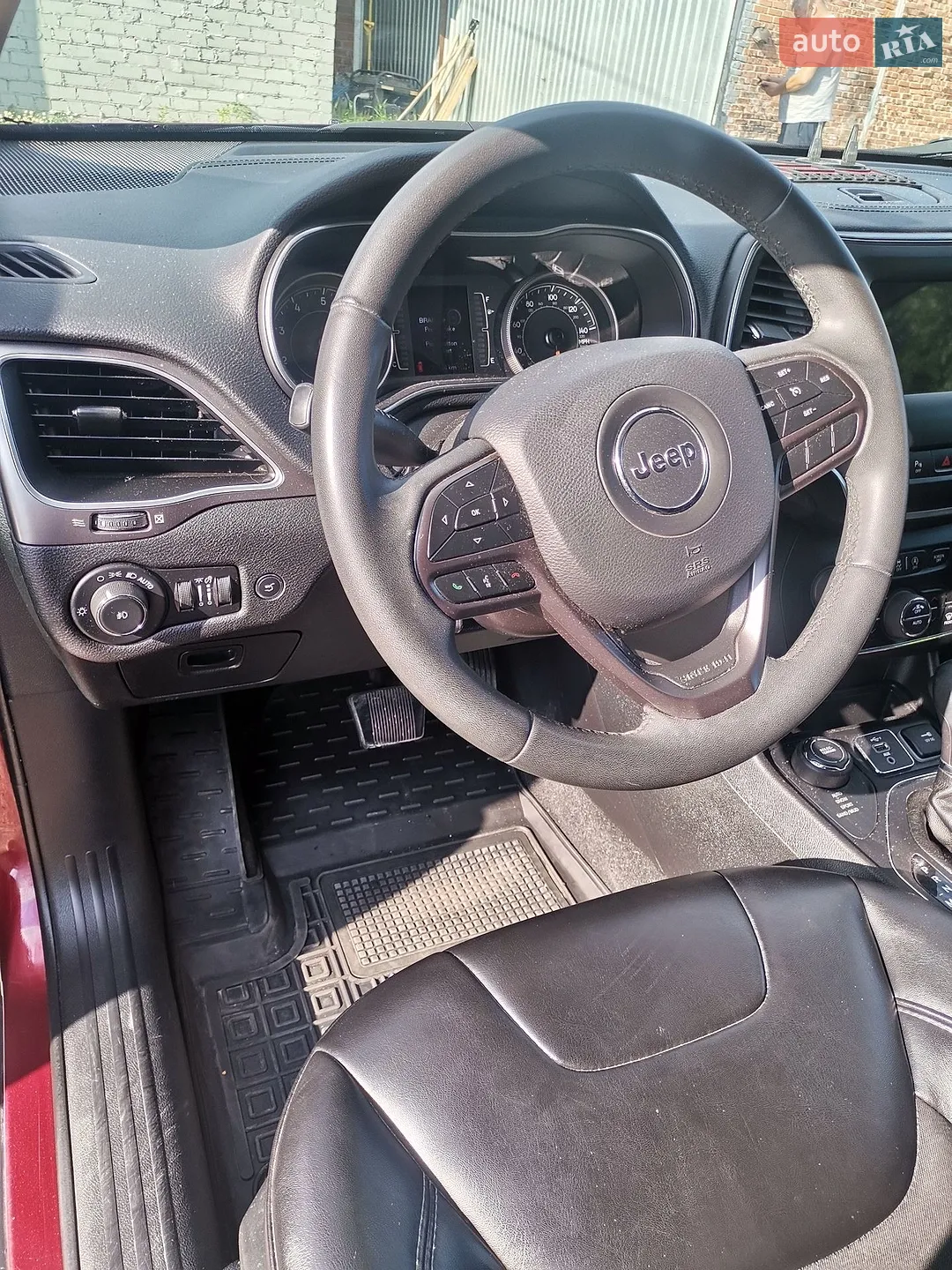 2019 Jeep Cherokee - мініатюра 14