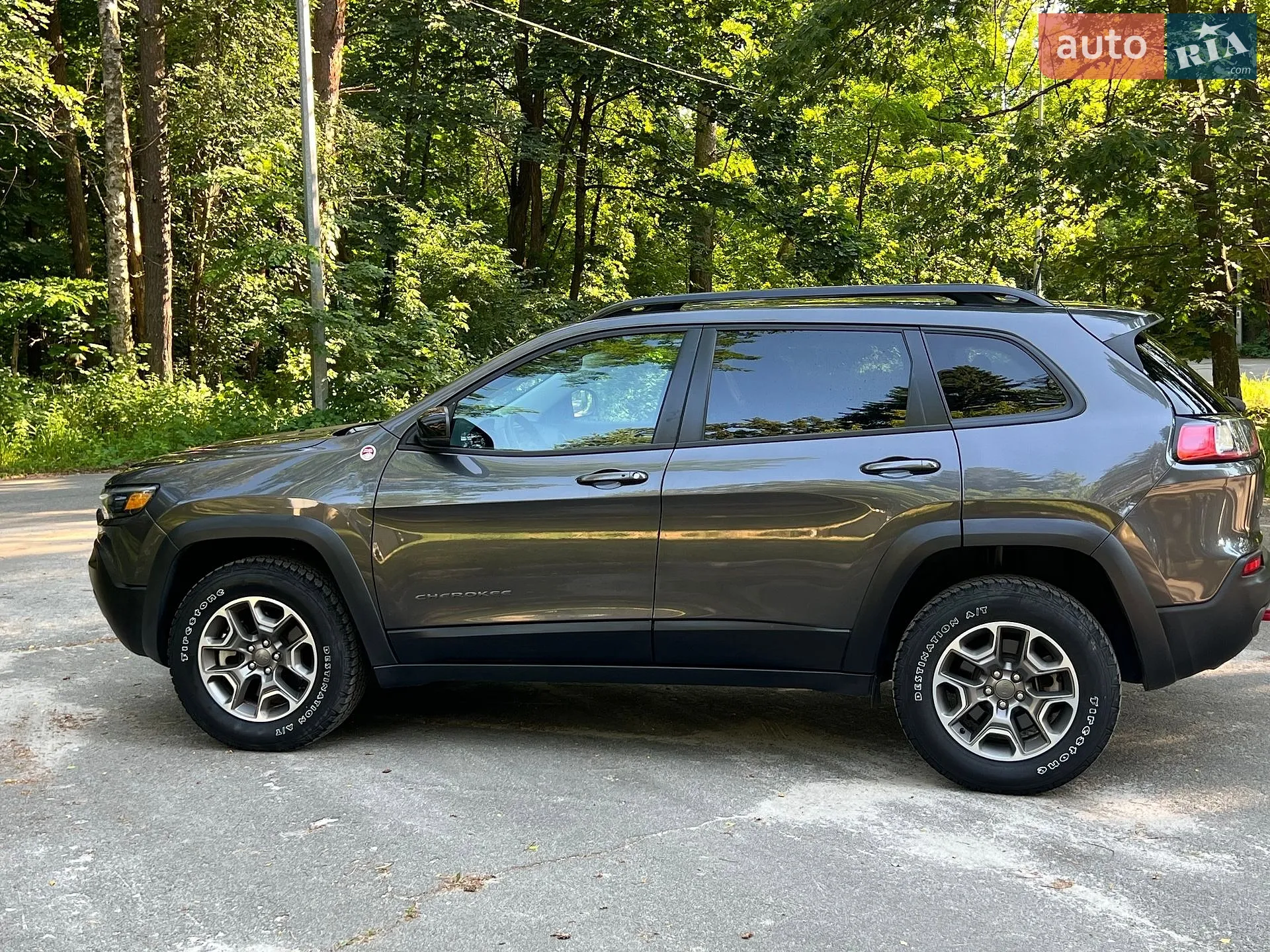 2022 Jeep Cherokee - мініатюра 8