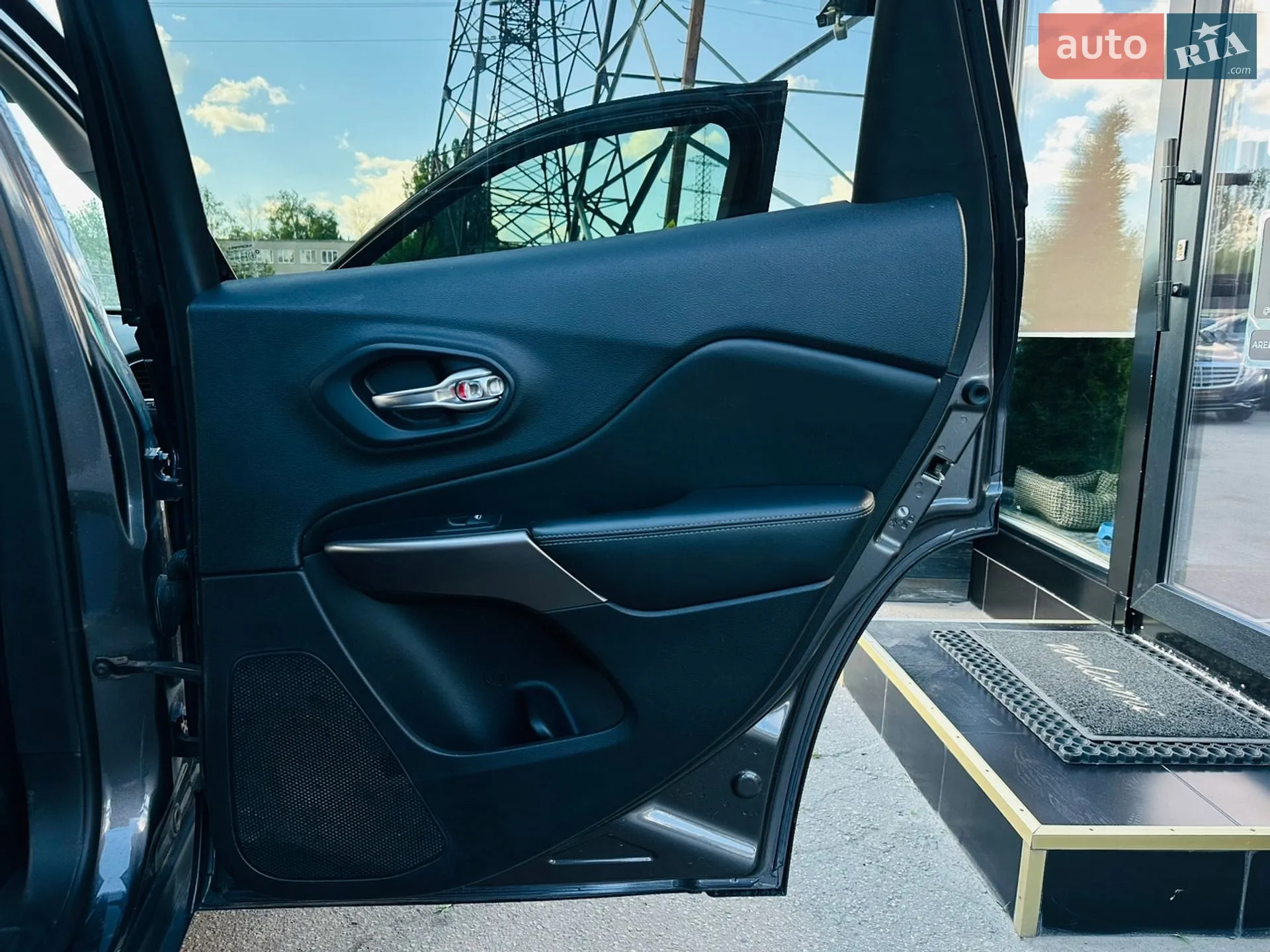 2018 Jeep Cherokee - мініатюра 22