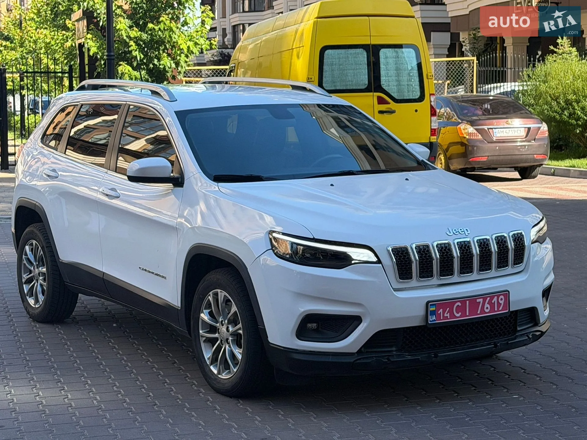 2019 Jeep Cherokee - фото 1