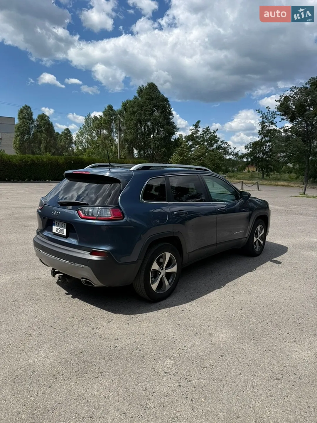 2019 Jeep Cherokee - мініатюра 22