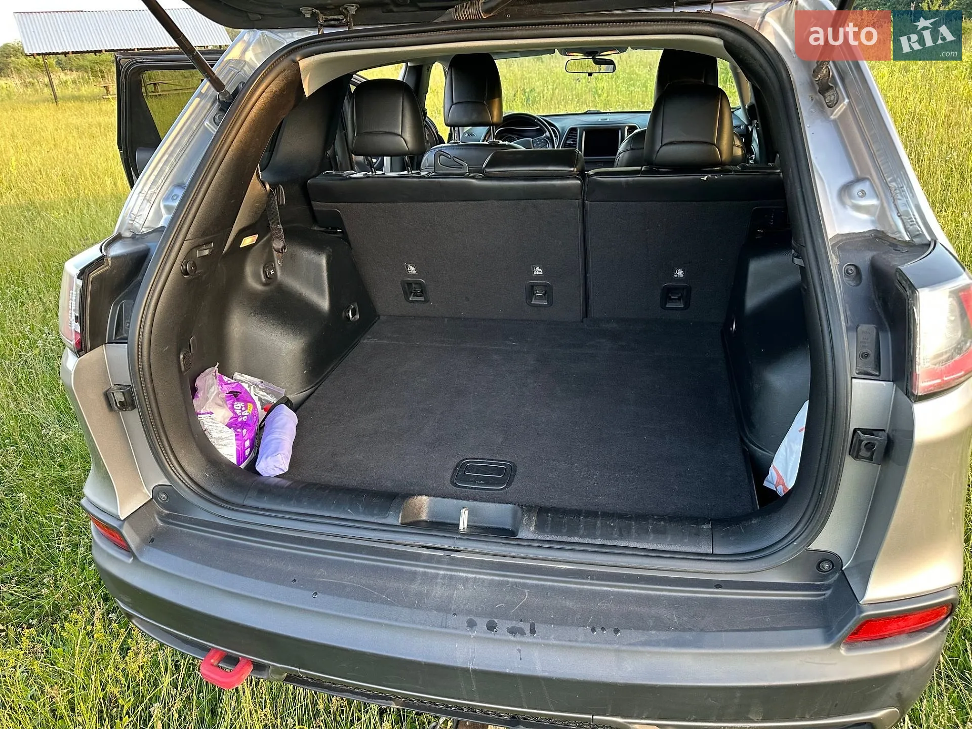2019 Jeep Cherokee - мініатюра 25