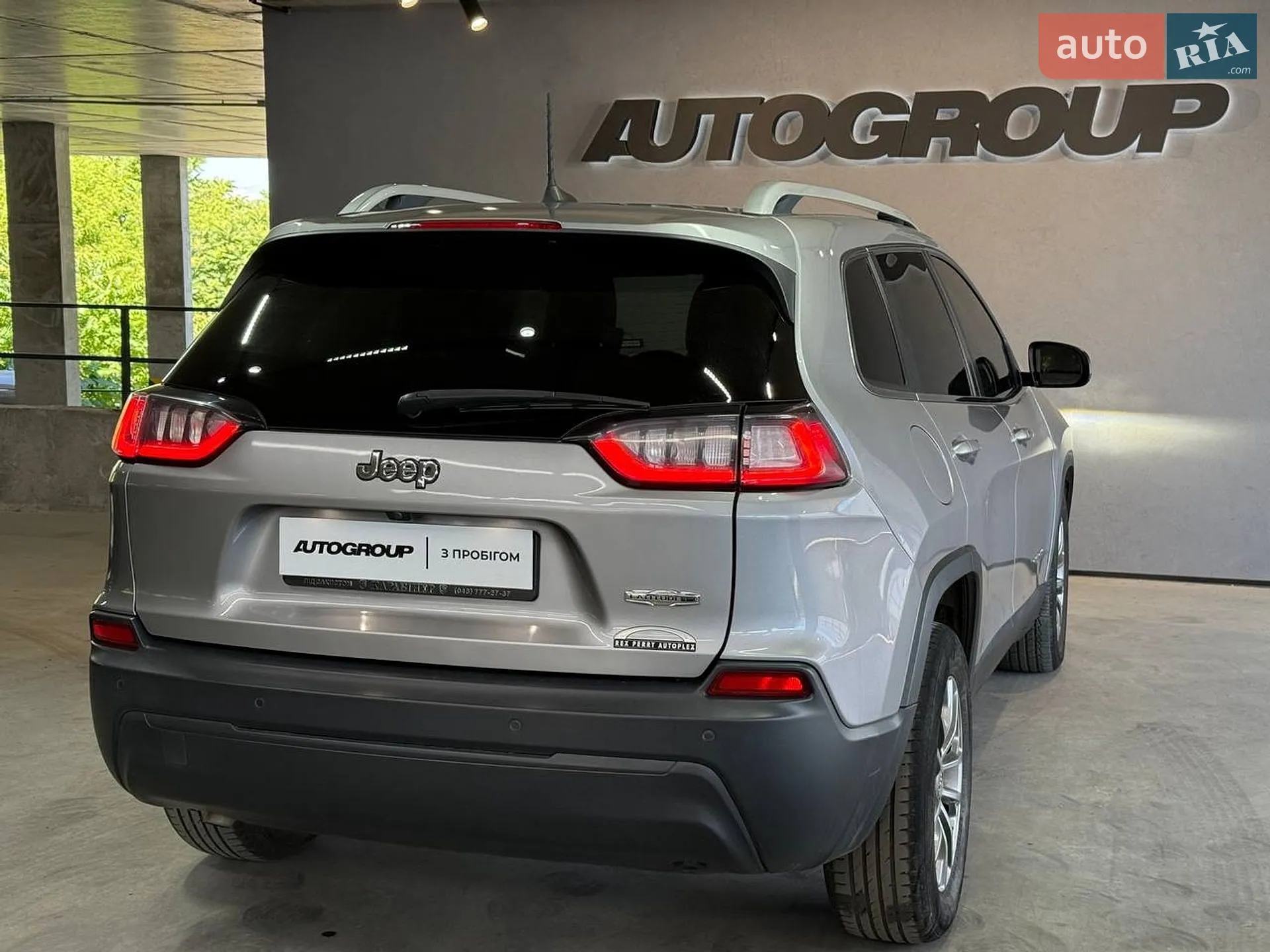 2019 Jeep Cherokee - мініатюра 8