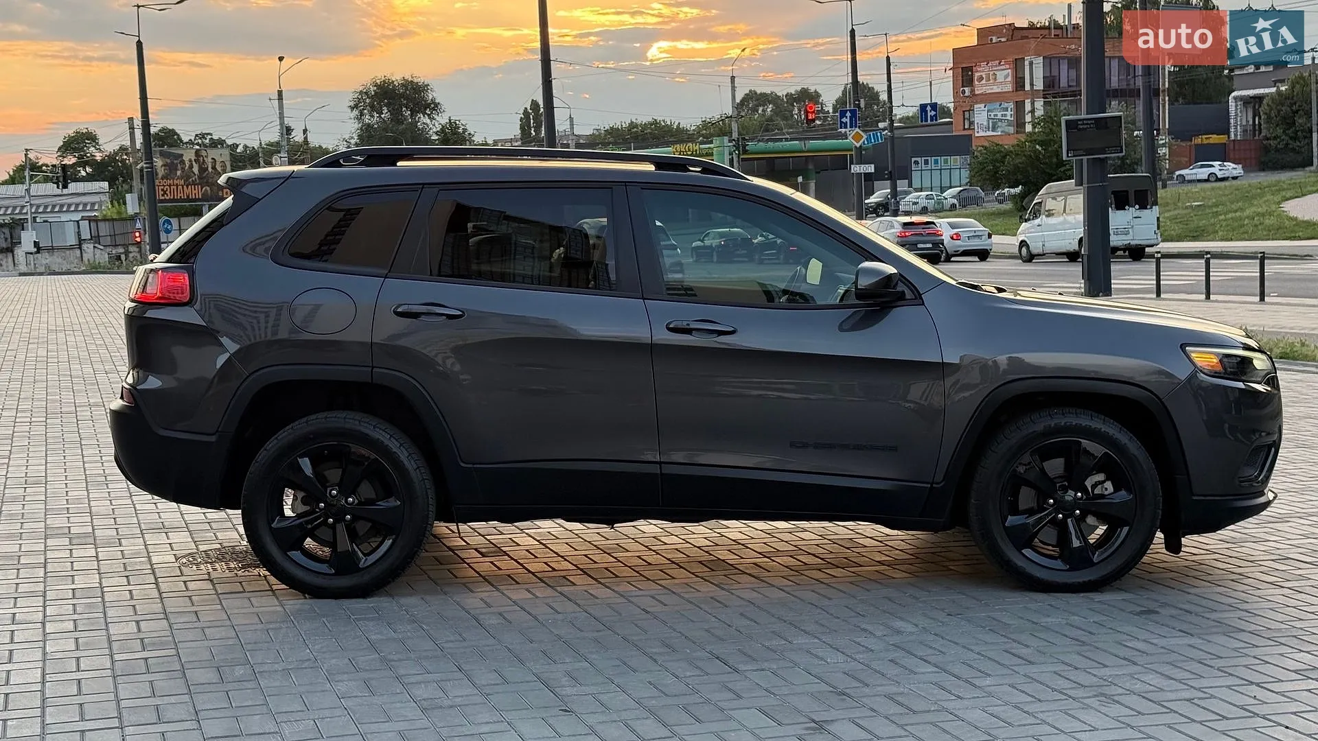 2021 Jeep Cherokee - мініатюра 7