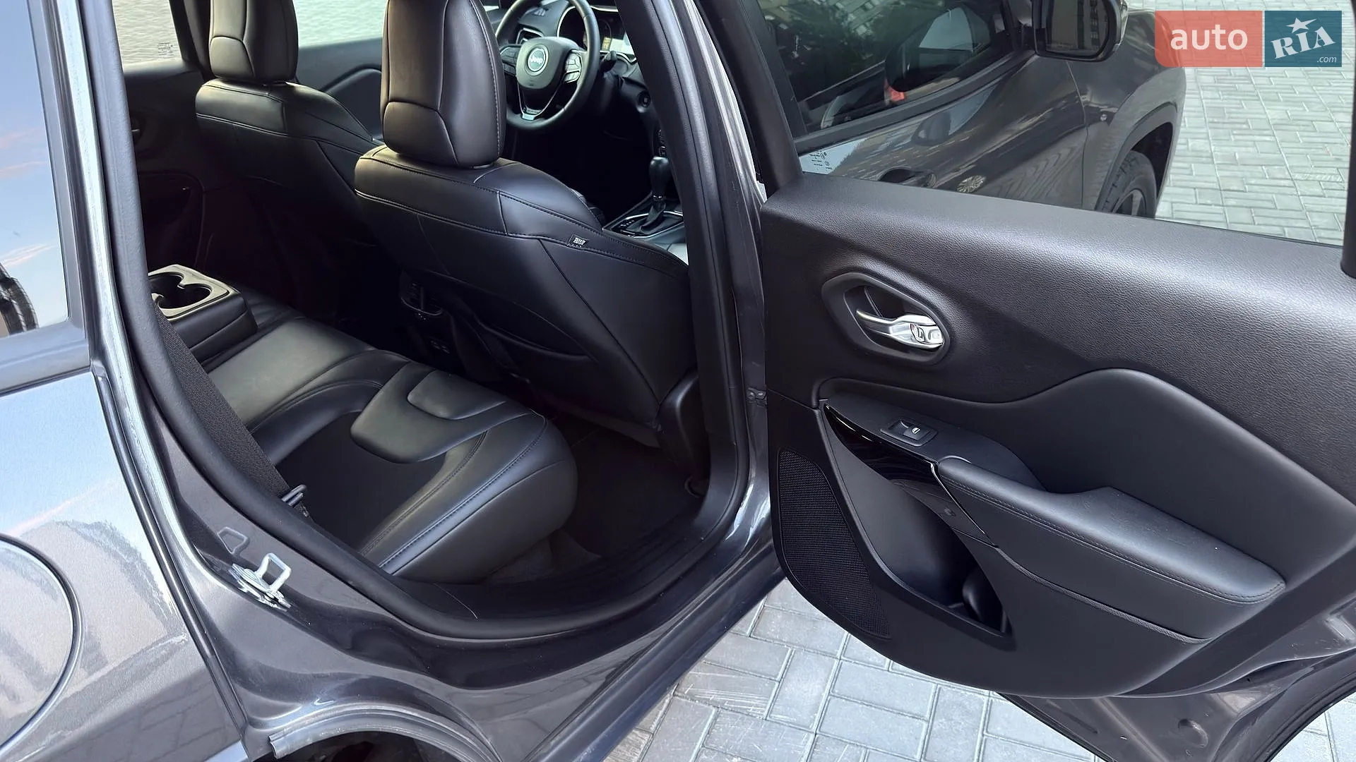 2021 Jeep Cherokee - мініатюра 40