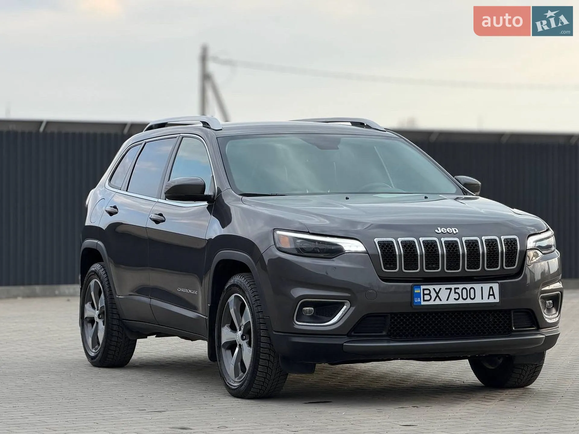 2019 Jeep Cherokee - мініатюра 3