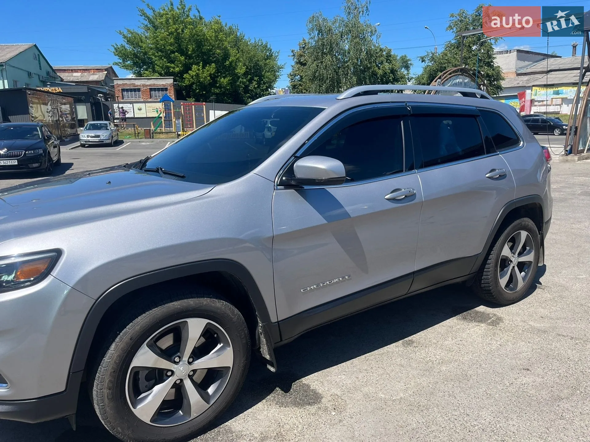 Jeep Cherokee 2019 VIN 1C4PJLDB6KD416090 фото оголошення 8 з 11