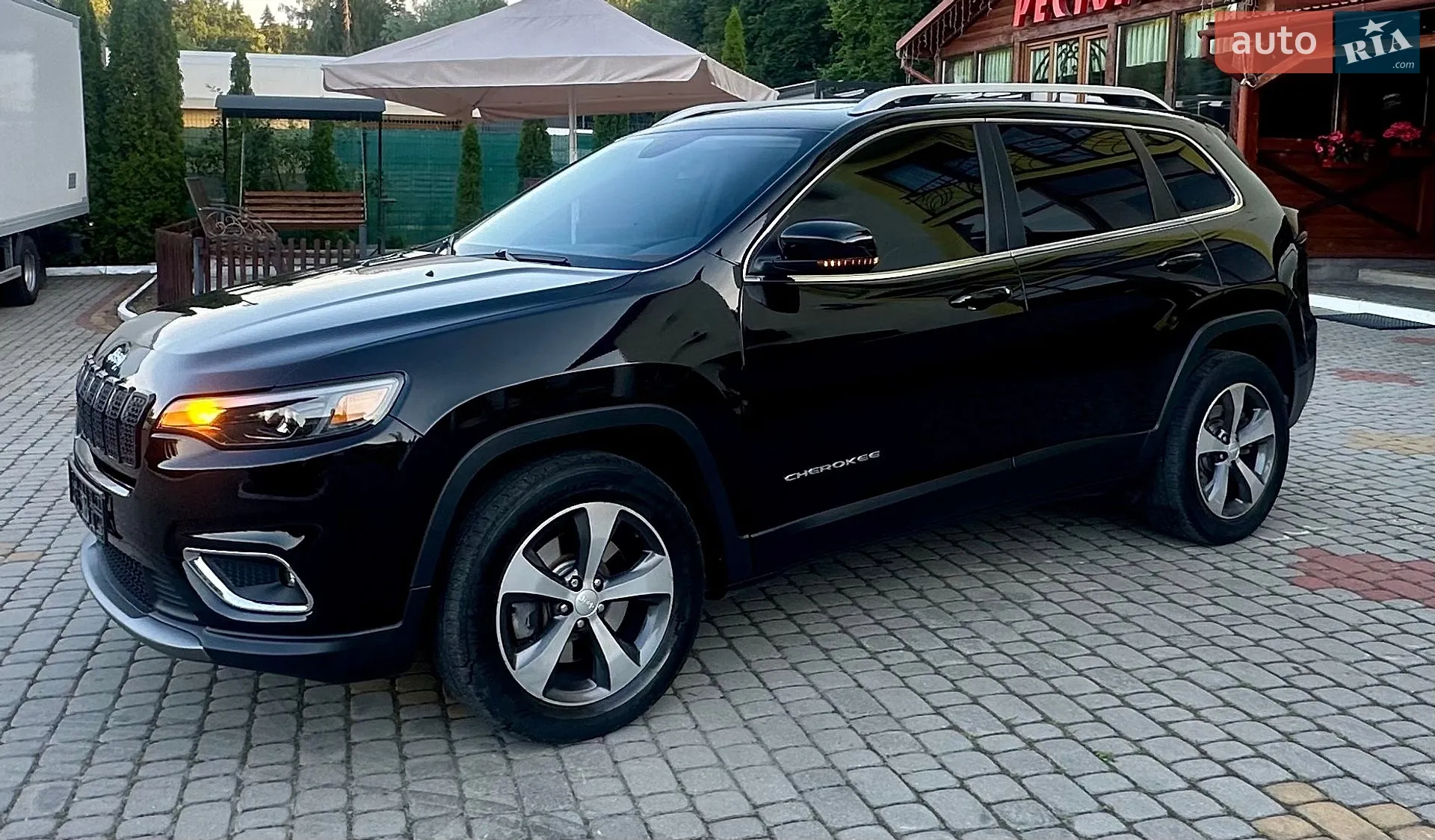 2018 Jeep Cherokee - мініатюра 17
