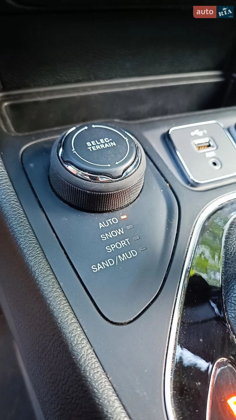 2022 Jeep Cherokee - мініатюра 32