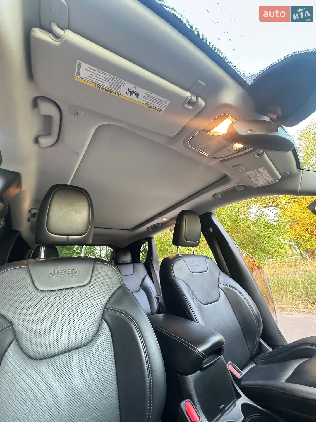 2020 Jeep Cherokee - мініатюра 26