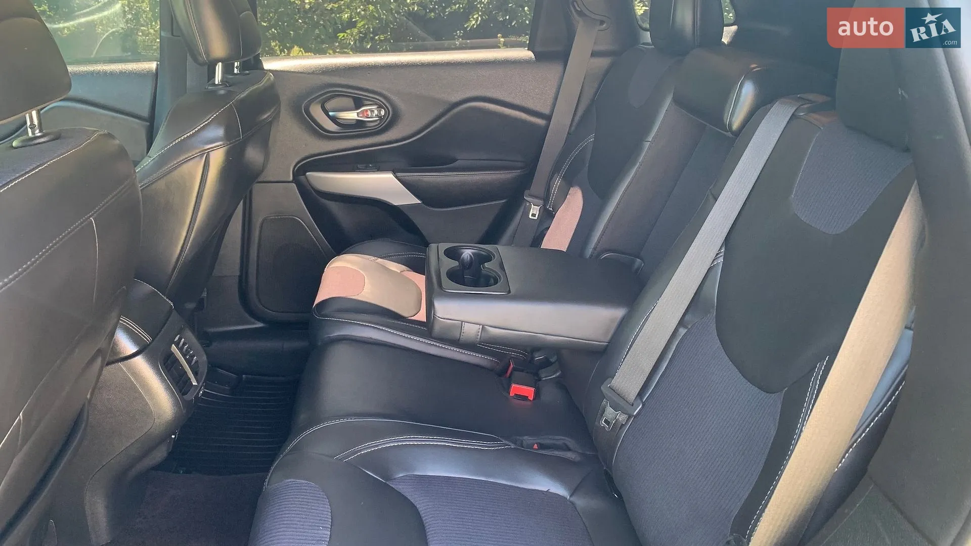 2018 Jeep Cherokee - мініатюра 58