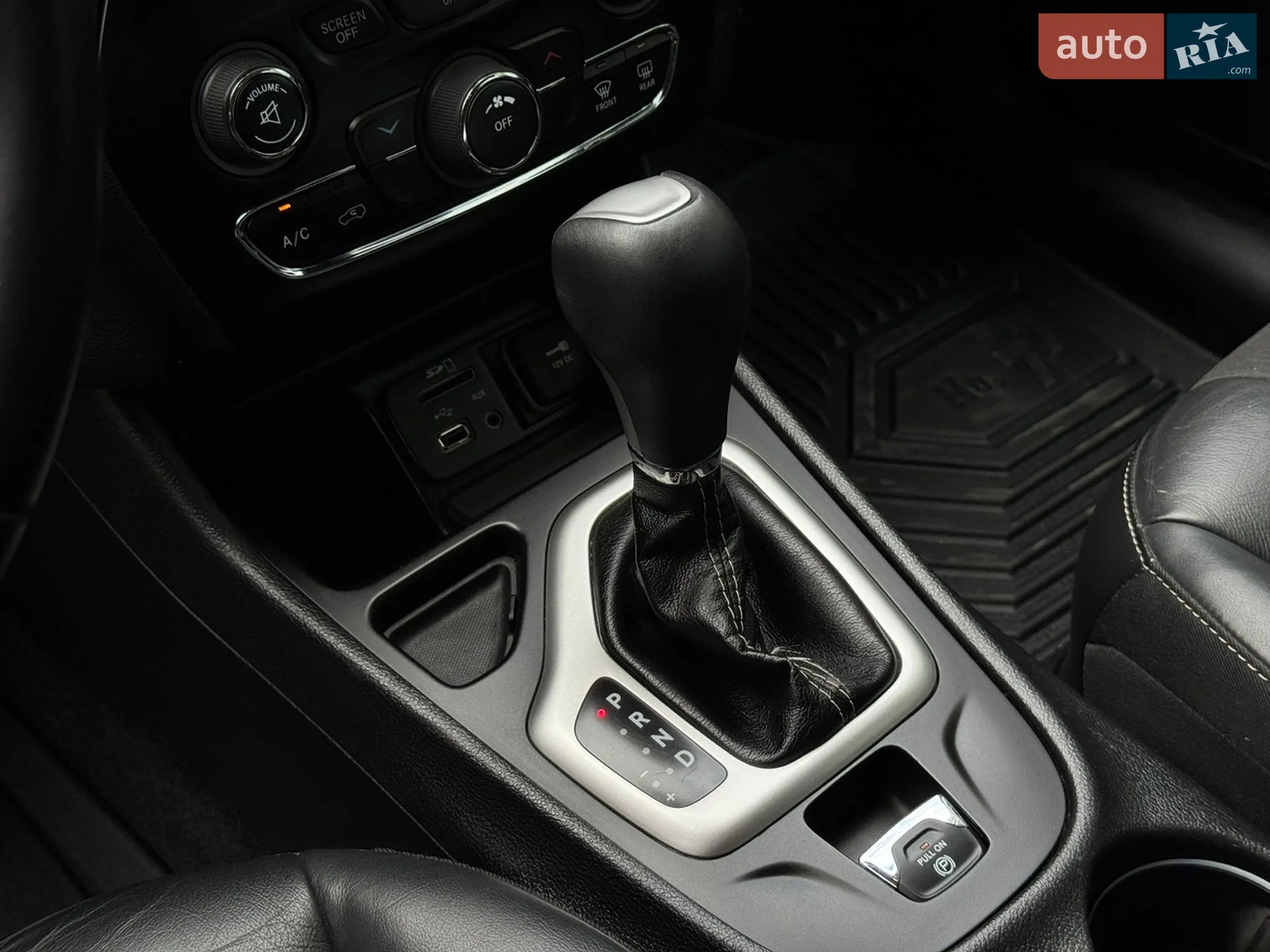 2017 Jeep Cherokee - мініатюра 30