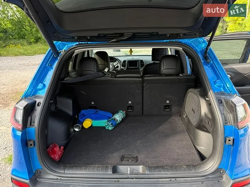 Jeep Cherokee 2019 VIN 1C4PJMLBXLD536919 фото оголошення 13 з 70
