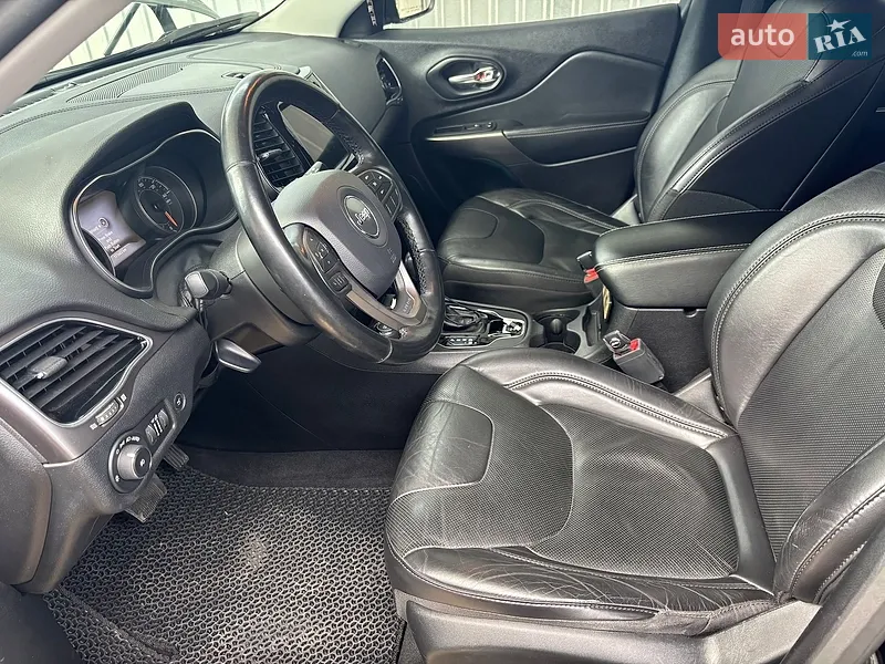 Jeep Cherokee 2019 VIN 1C4PJMDX1LD582536 фото оголошення 15 з 66