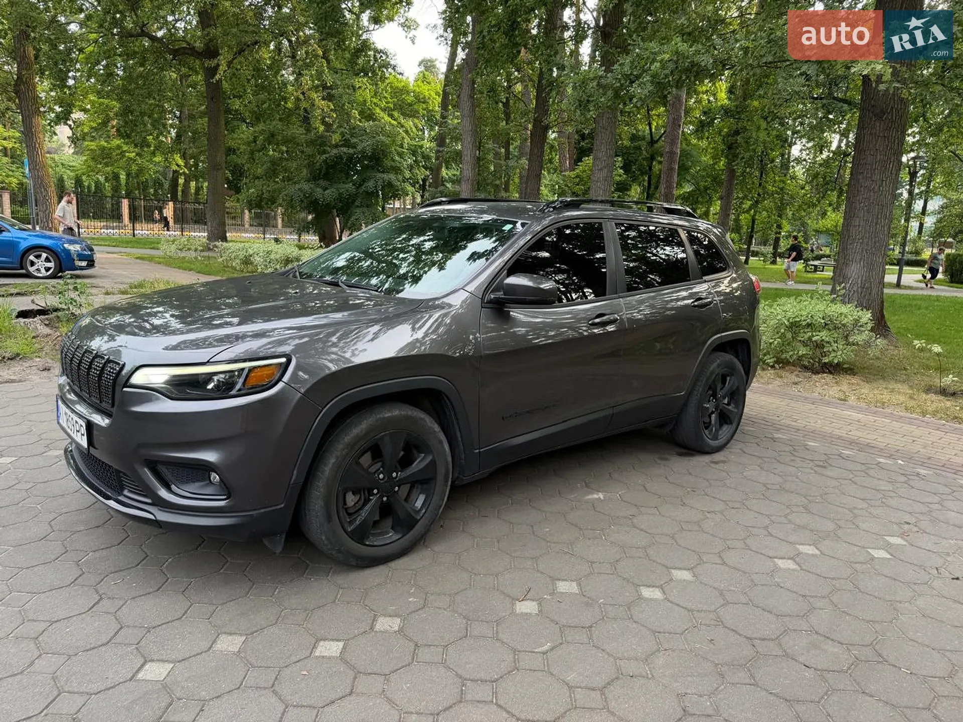 2019 Jeep Cherokee - фото 1