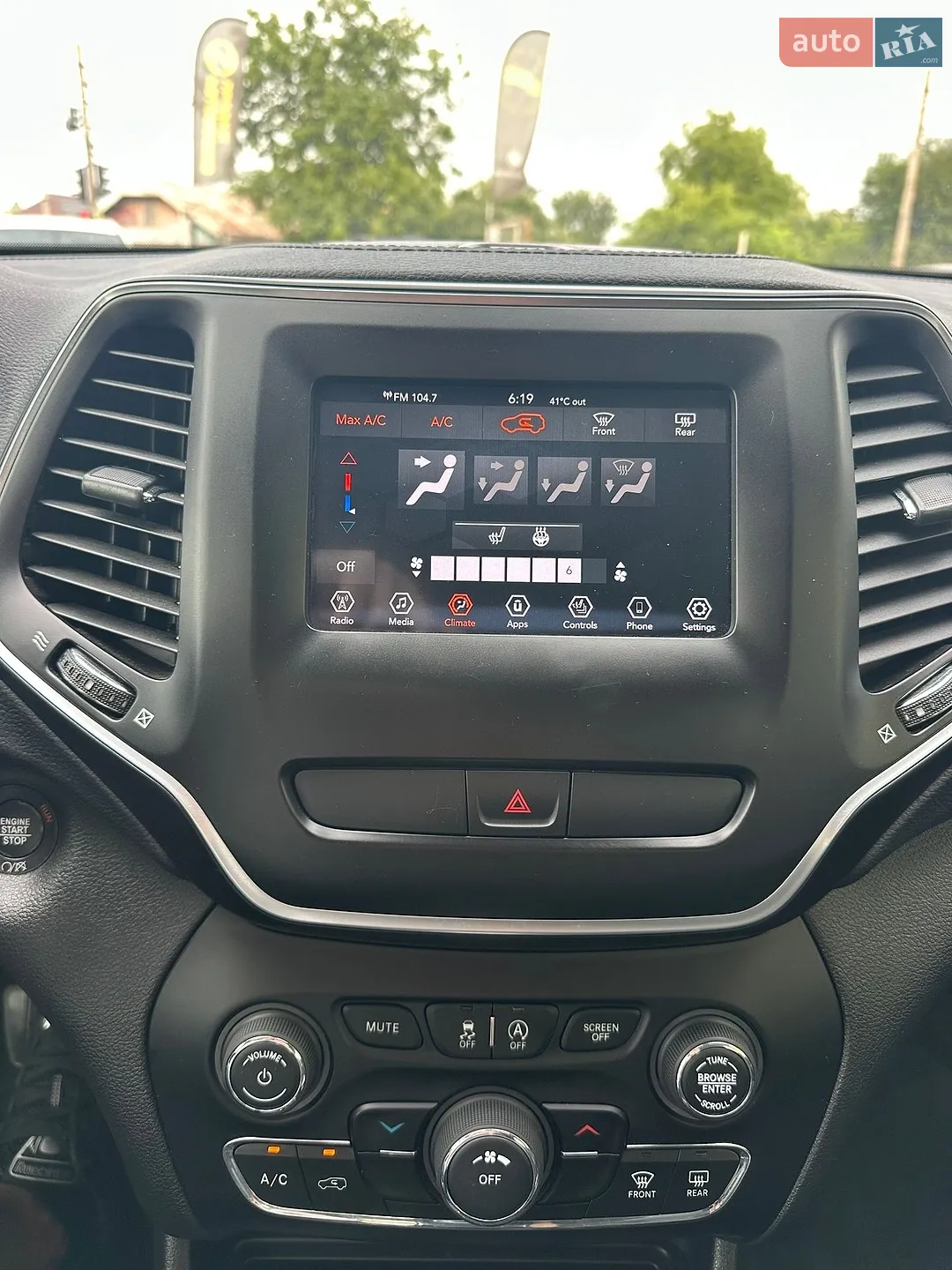 2018 Jeep Cherokee - мініатюра 14