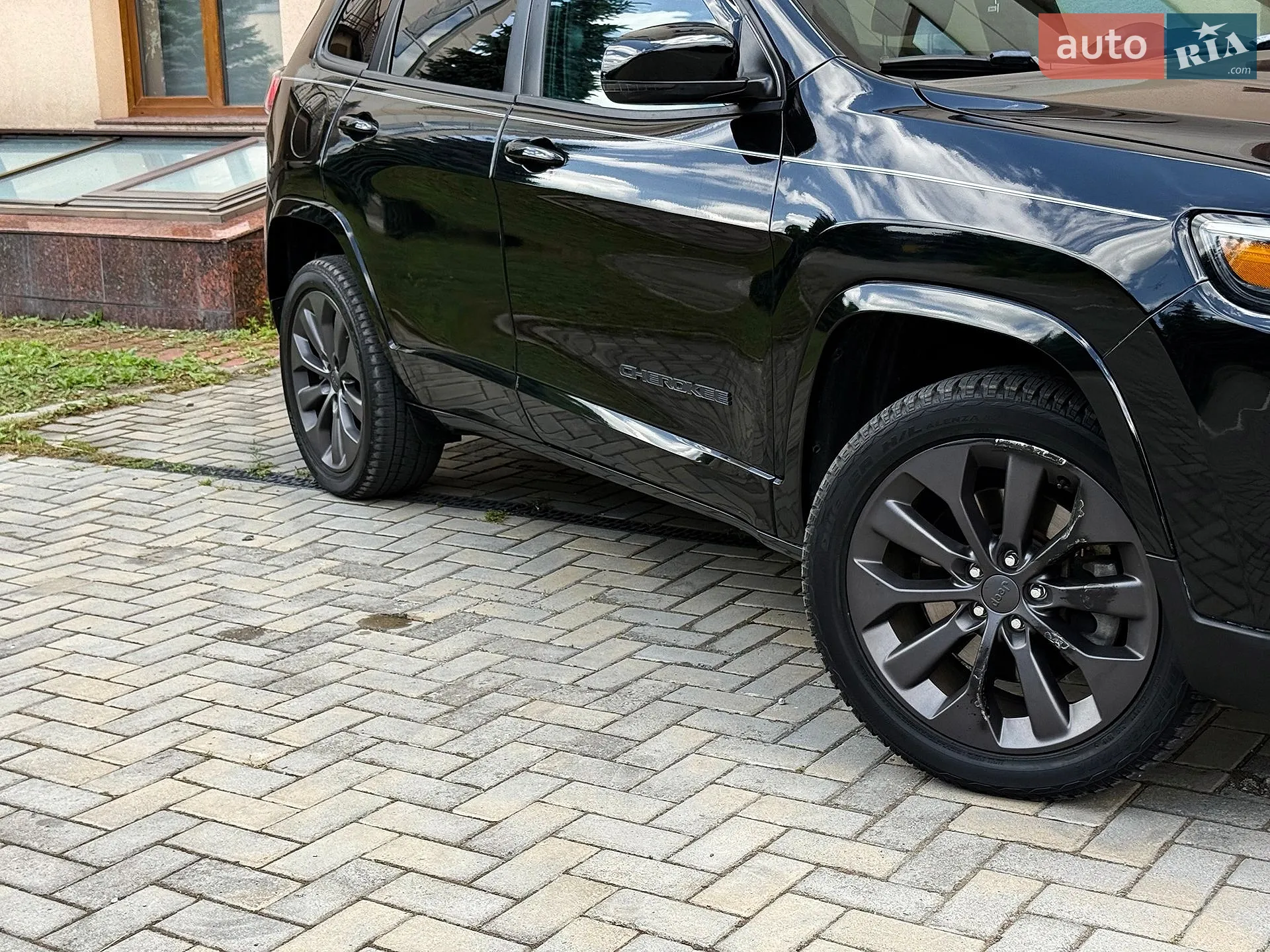 2019 Jeep Cherokee - мініатюра 35
