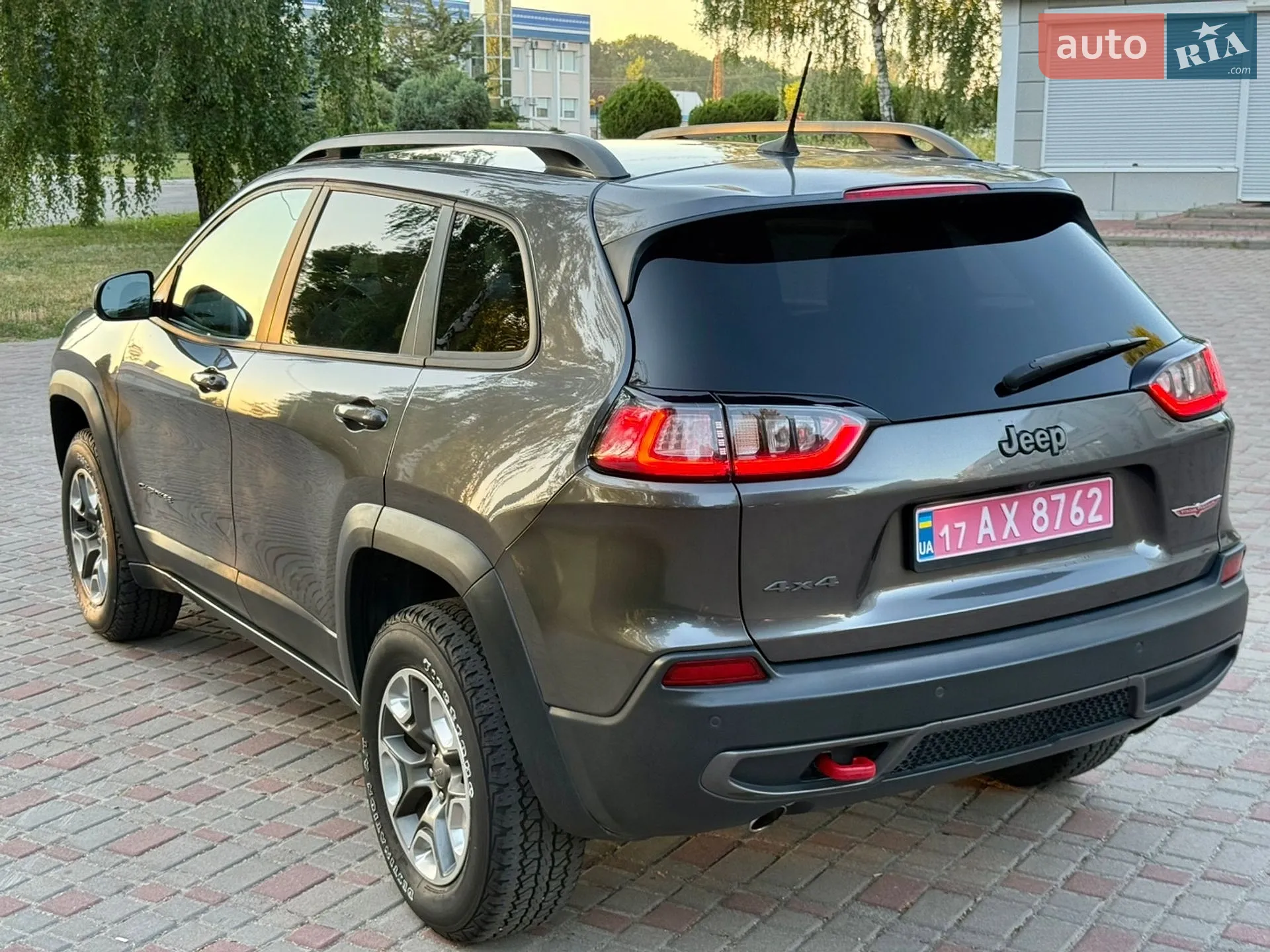 2018 Jeep Cherokee - мініатюра 10