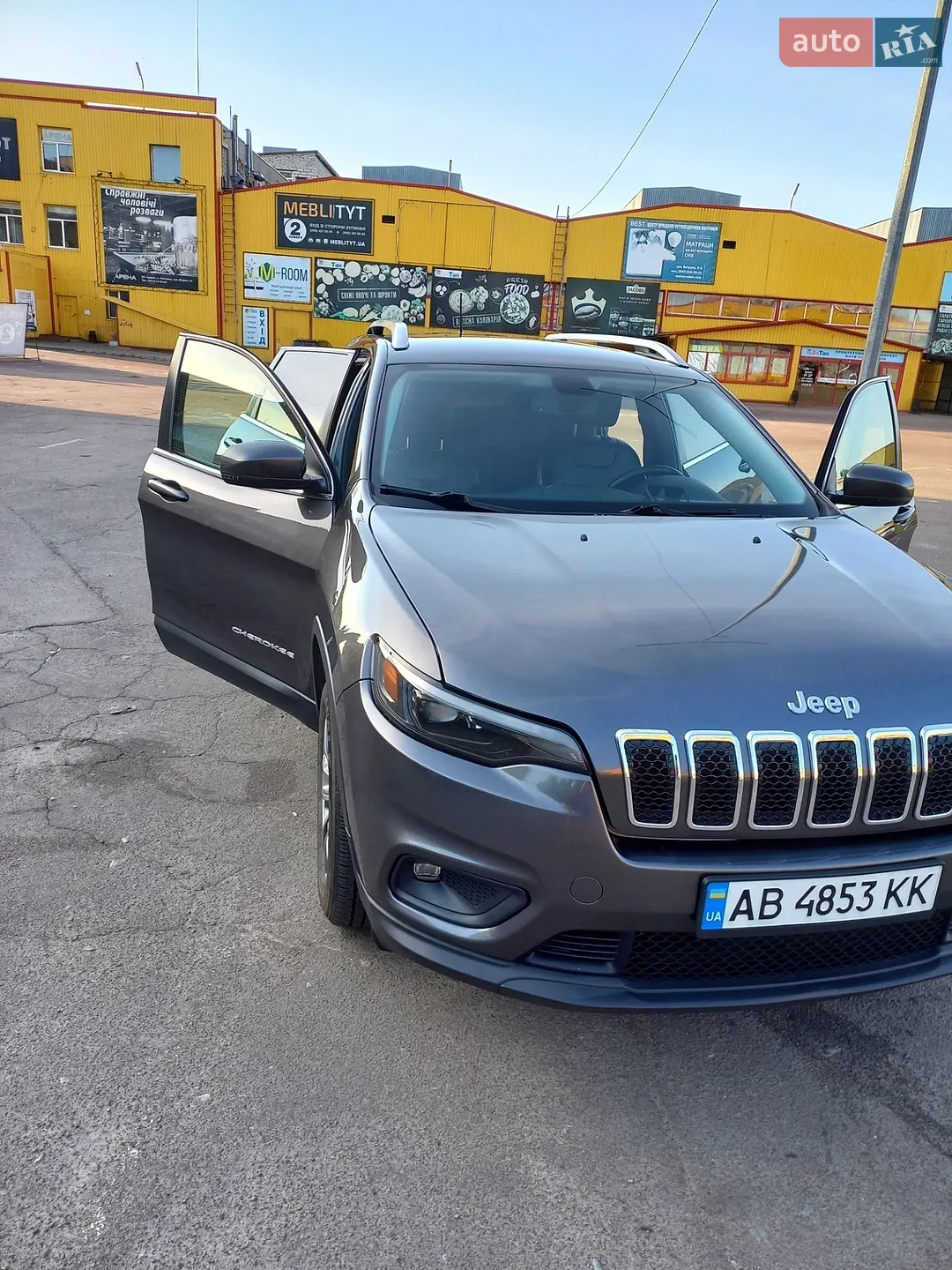 2019 Jeep Cherokee - мініатюра 24