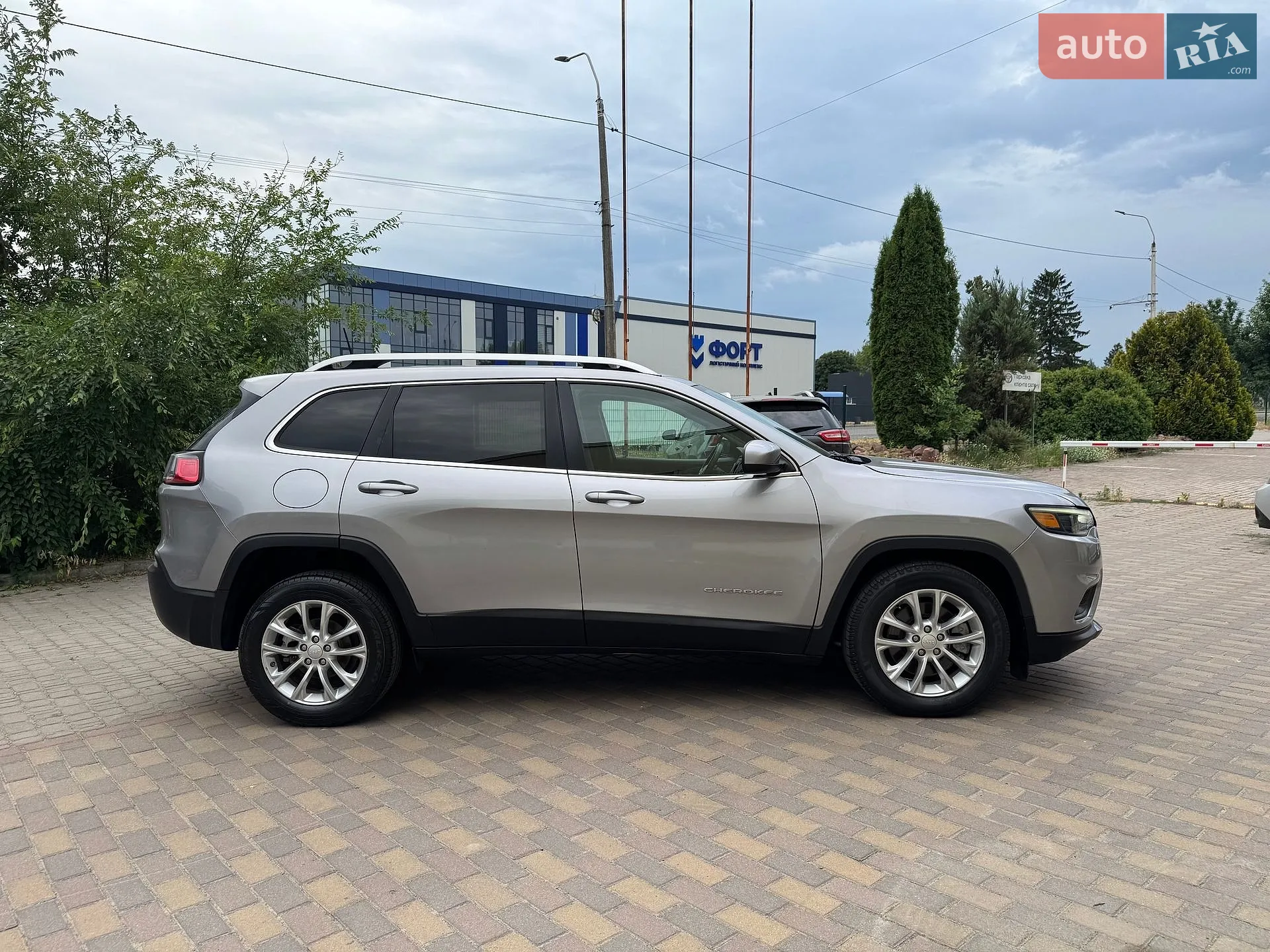 2018 Jeep Cherokee - мініатюра 10