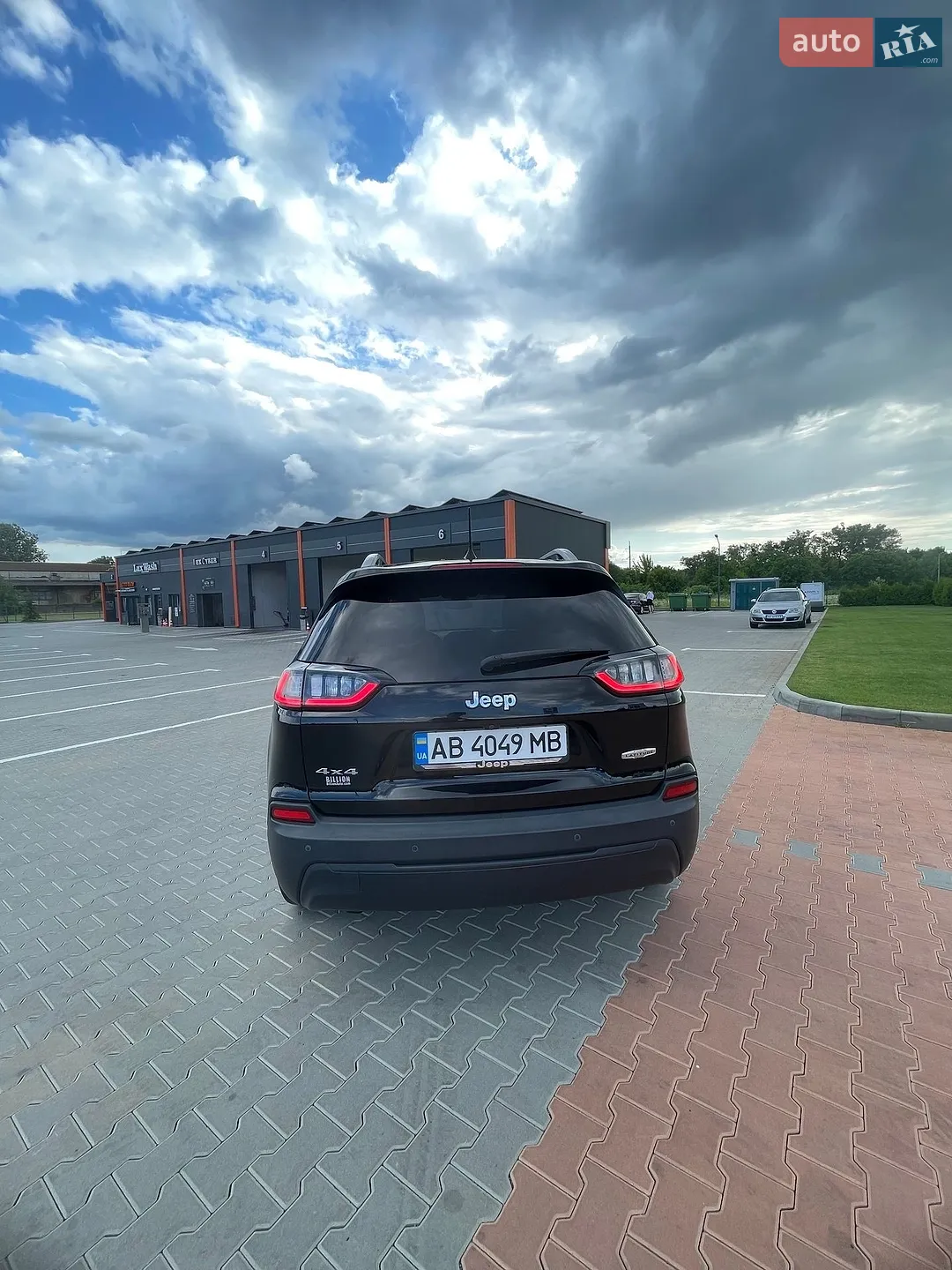 2018 Jeep Cherokee - мініатюра 9