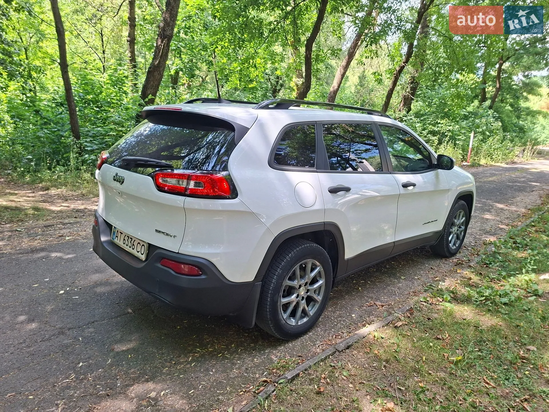 2016 Jeep Cherokee - мініатюра 8